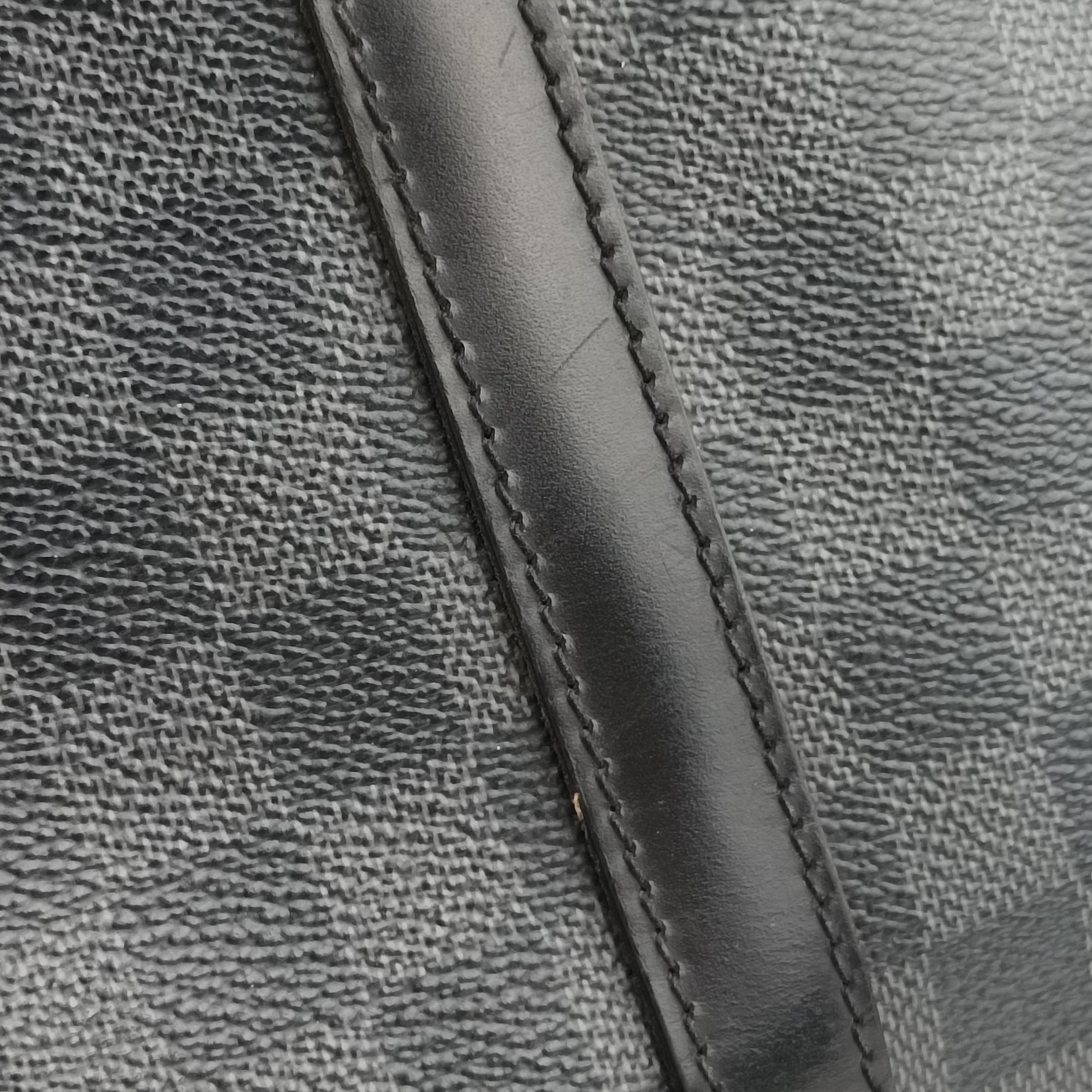 Secondhand Louis Vuitton TADAO Noir Damier Graphite N51192 shoulderbag | stylenewstar