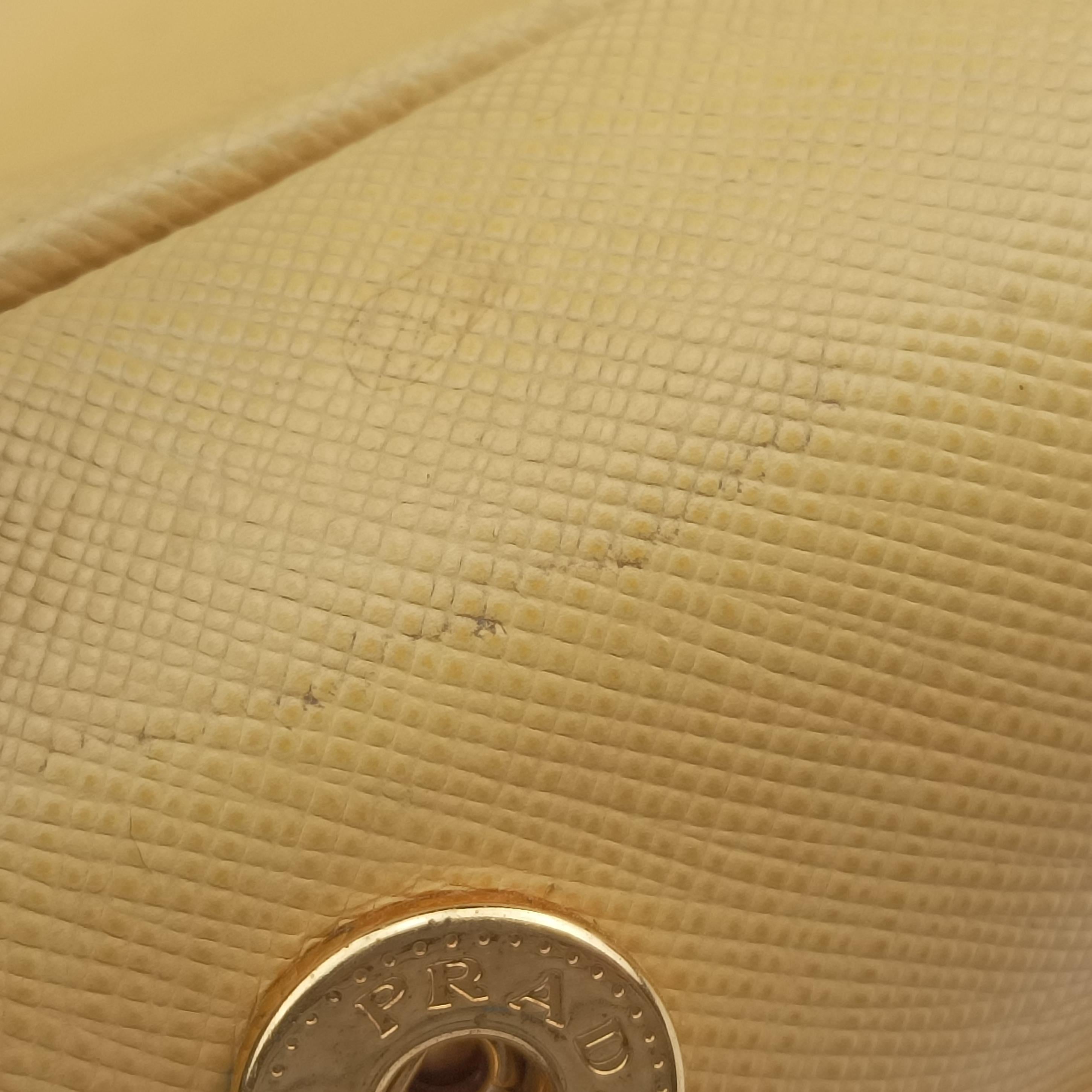 Pre-owned Prada Galleria Yellow SAFFIANO Leather BN1786 handbag | stylenewstar