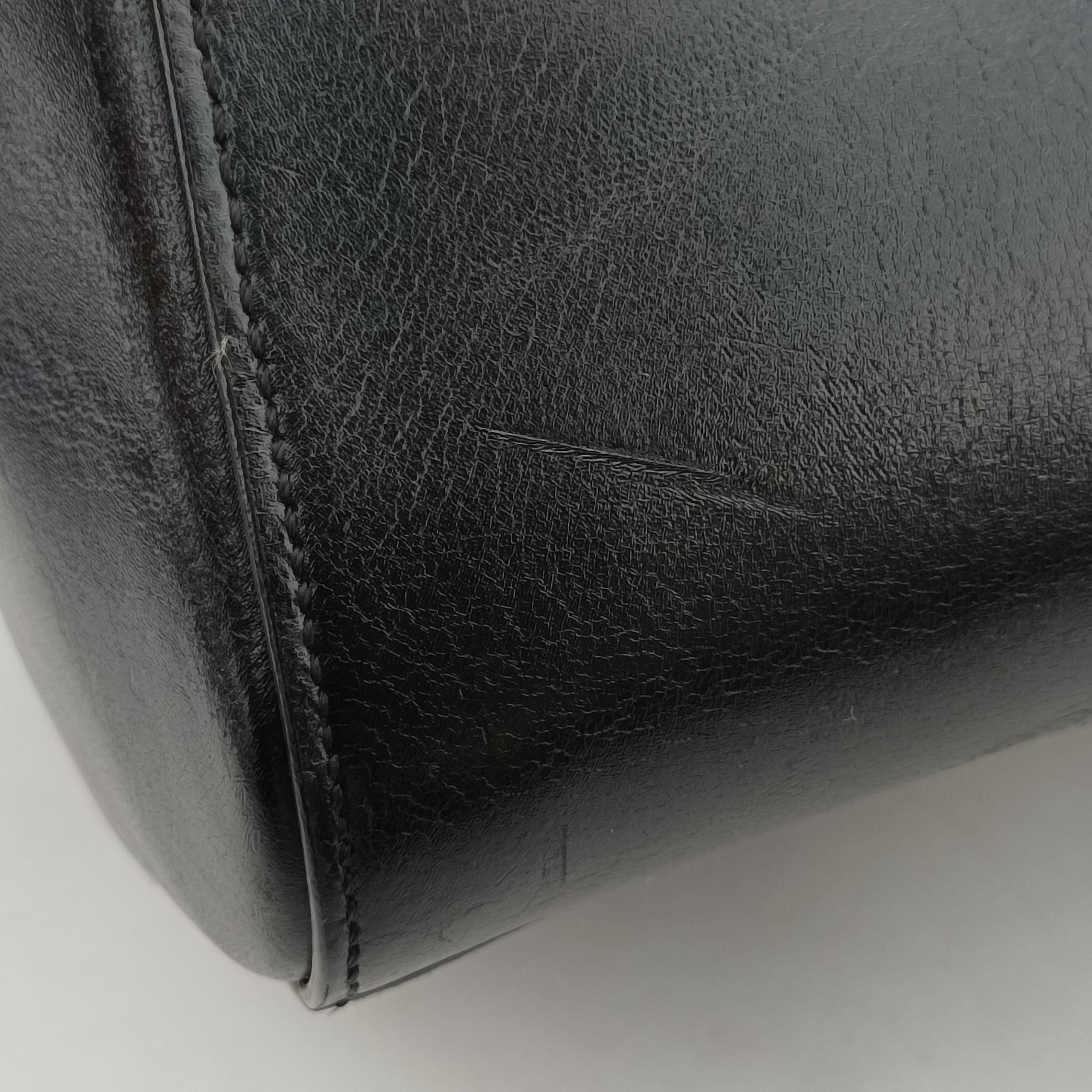 Pre-owned Givenchy Antigona Black Leather  shoulderbag | stylenewstar