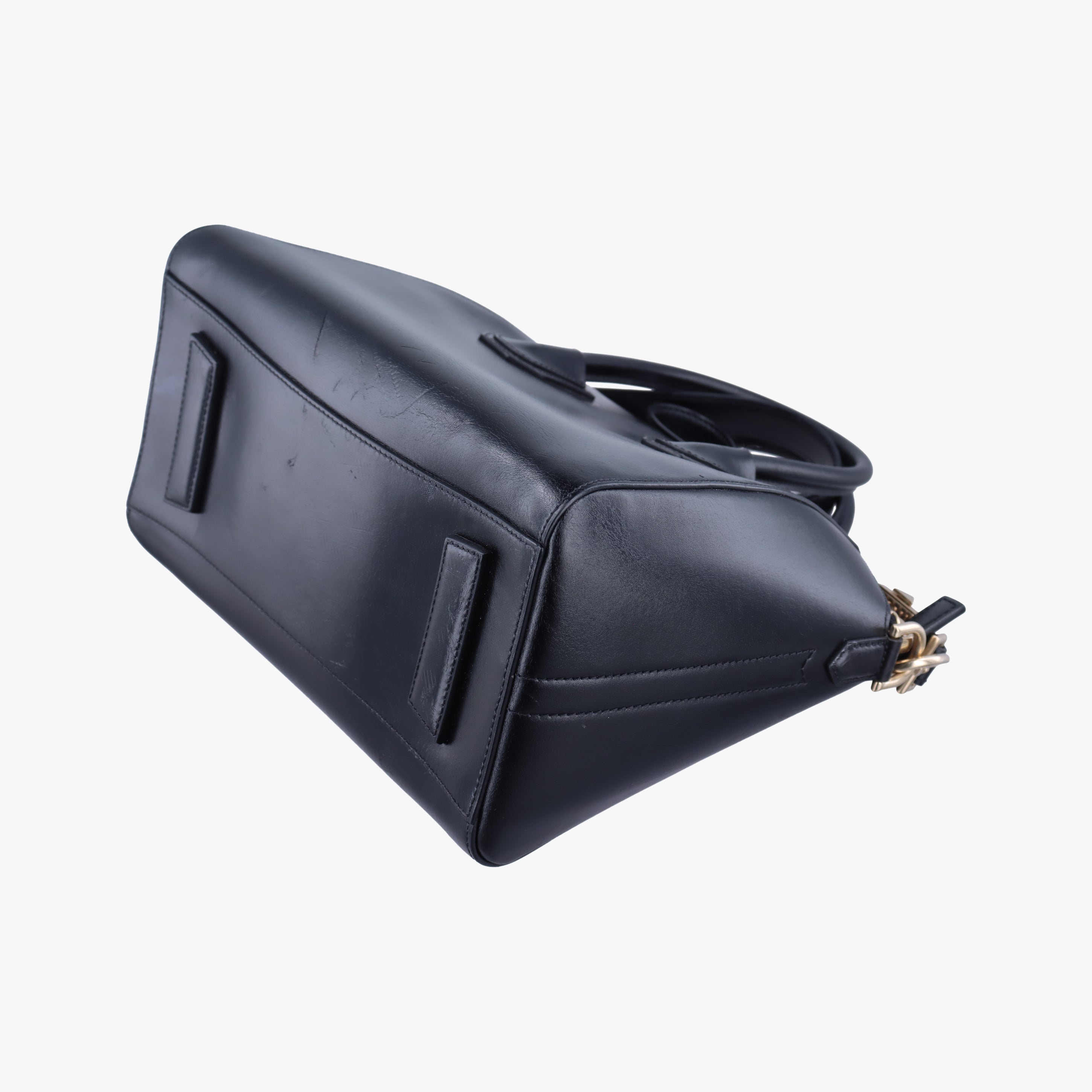 Pre-owned Givenchy Antigona Black Leather  shoulderbag | stylenewstar