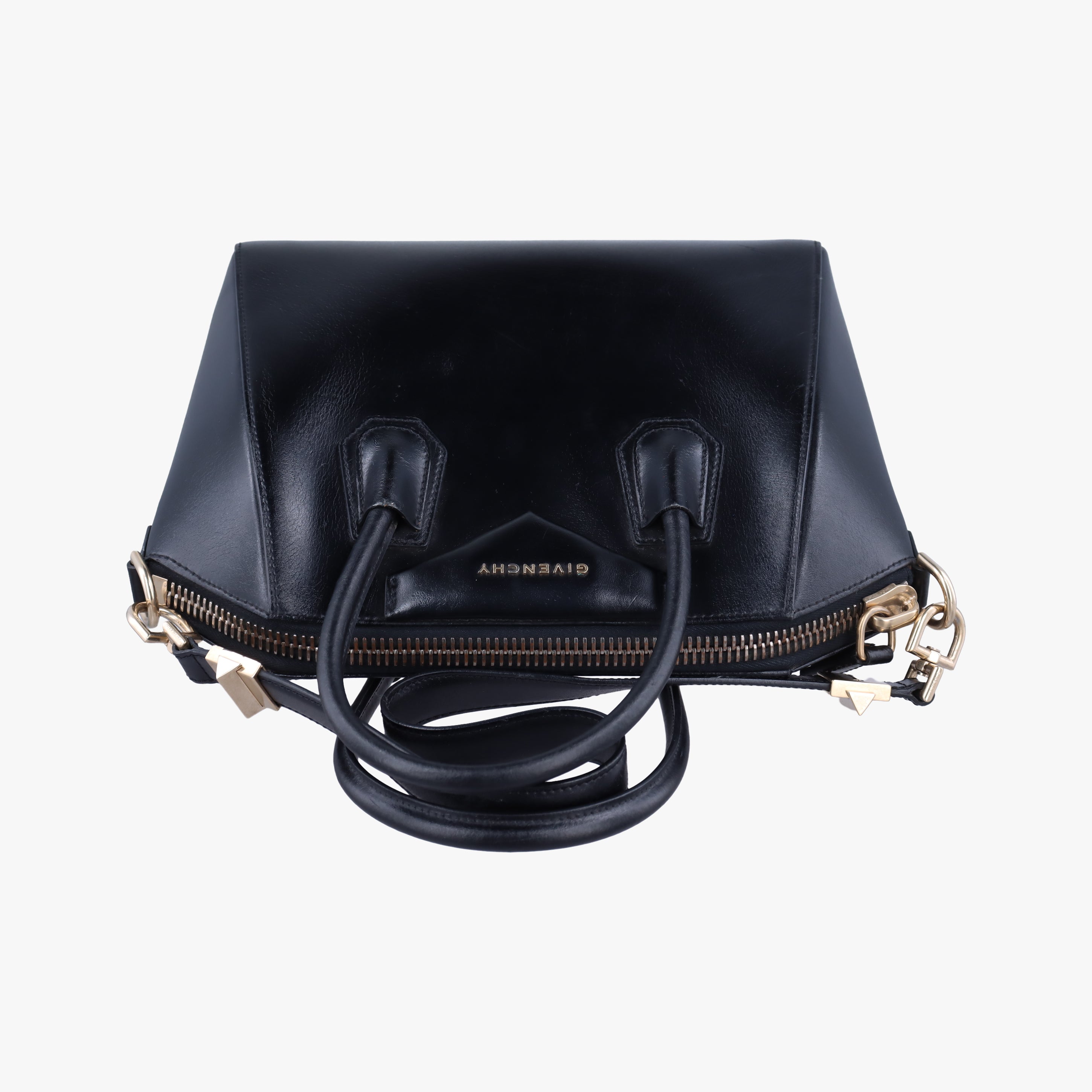 Pre-owned Givenchy Antigona Black Leather  shoulderbag | stylenewstar