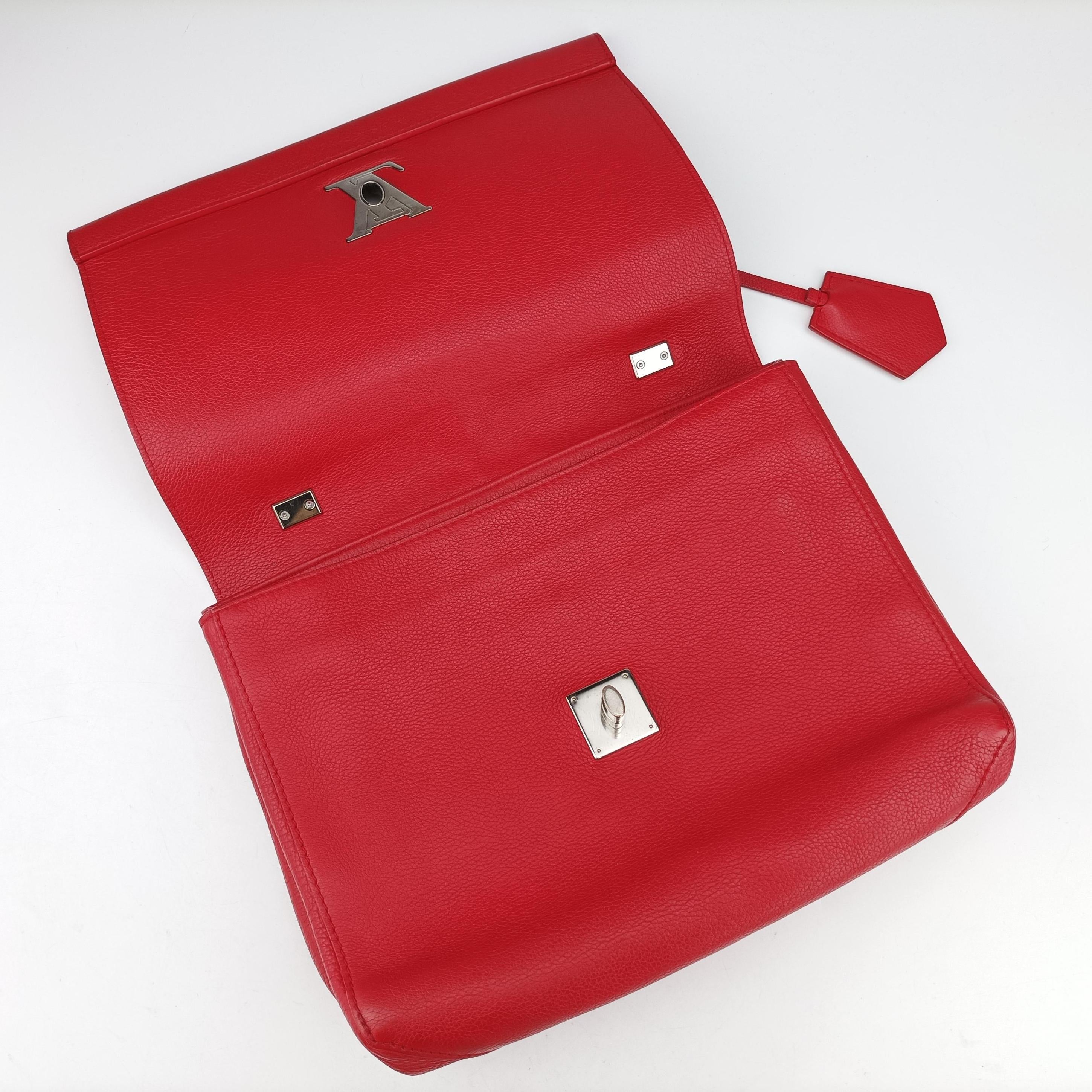 Pre-owned Louis Vuitton Lockme II ruby leather M50363 shoulderbag | stylenewstar