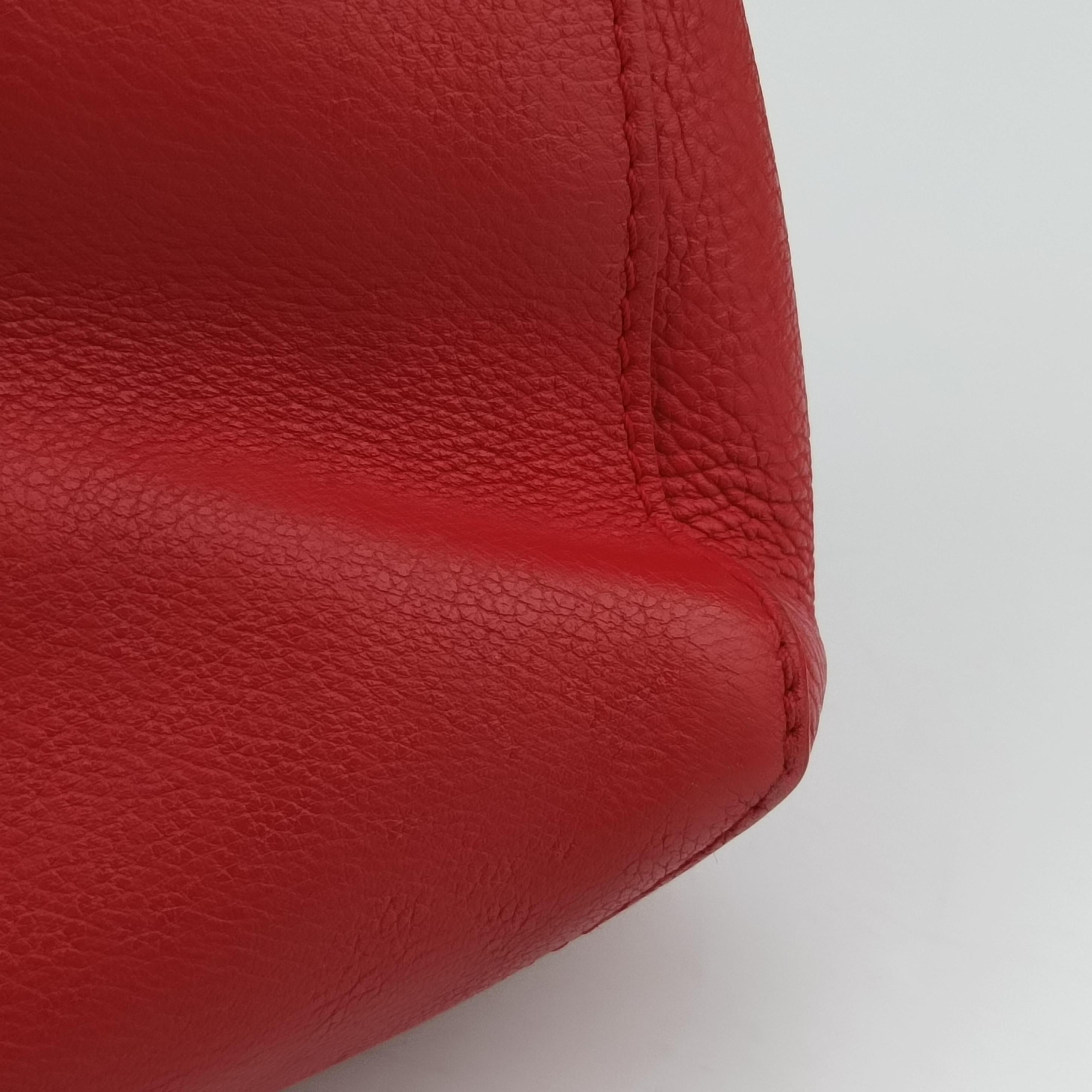 Pre-owned Louis Vuitton Lockme II ruby leather M50363 shoulderbag | stylenewstar