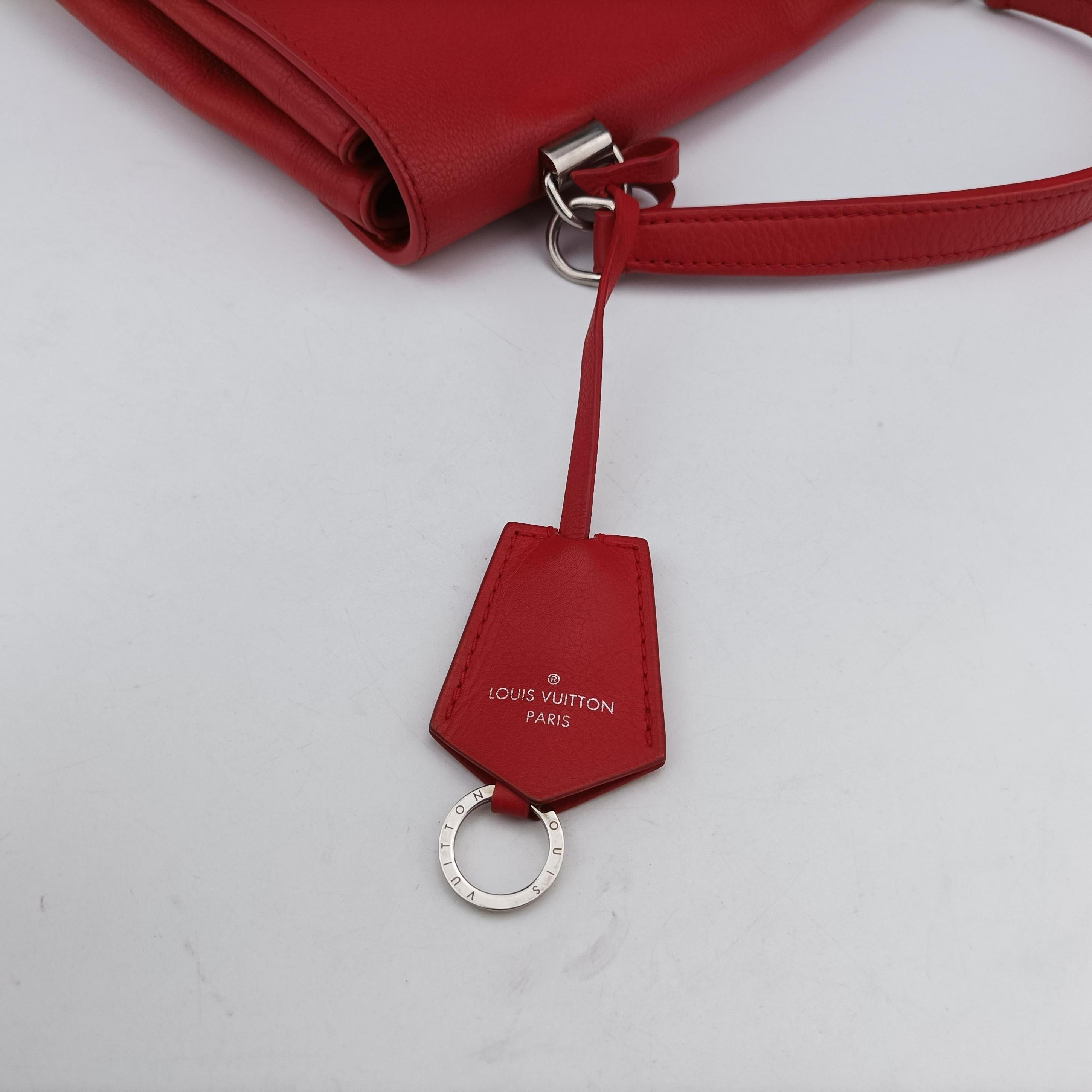 Pre-owned Louis Vuitton Lockme II ruby leather M50363 shoulderbag | stylenewstar