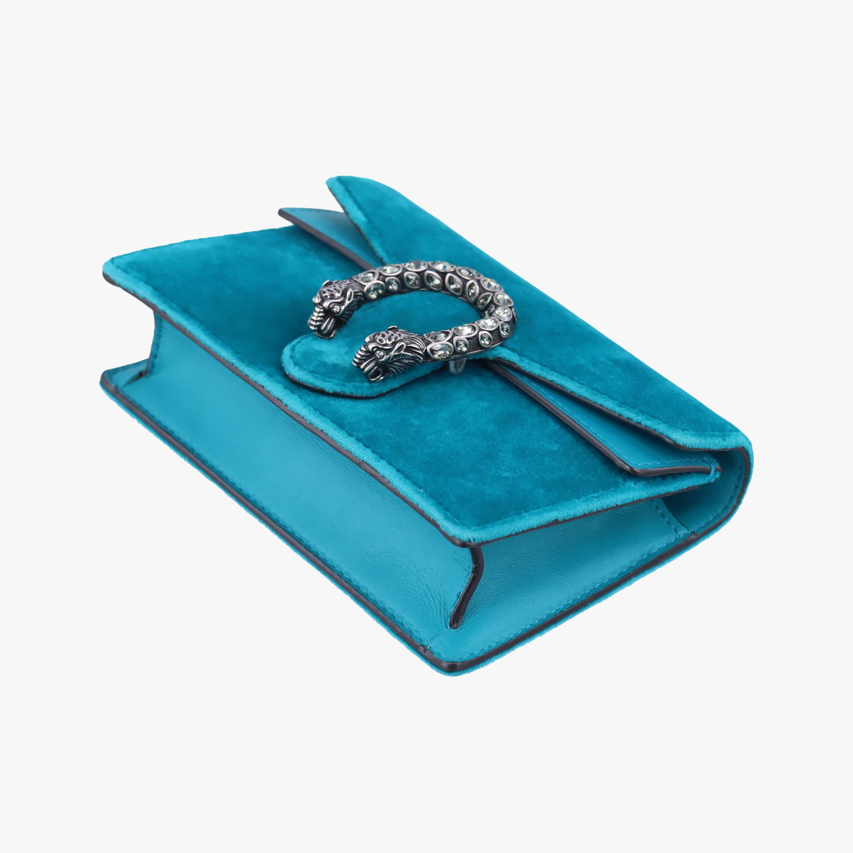 Pre-owned Gucci Dionysus Blue velour 476432 shoulderbag | stylenewstar