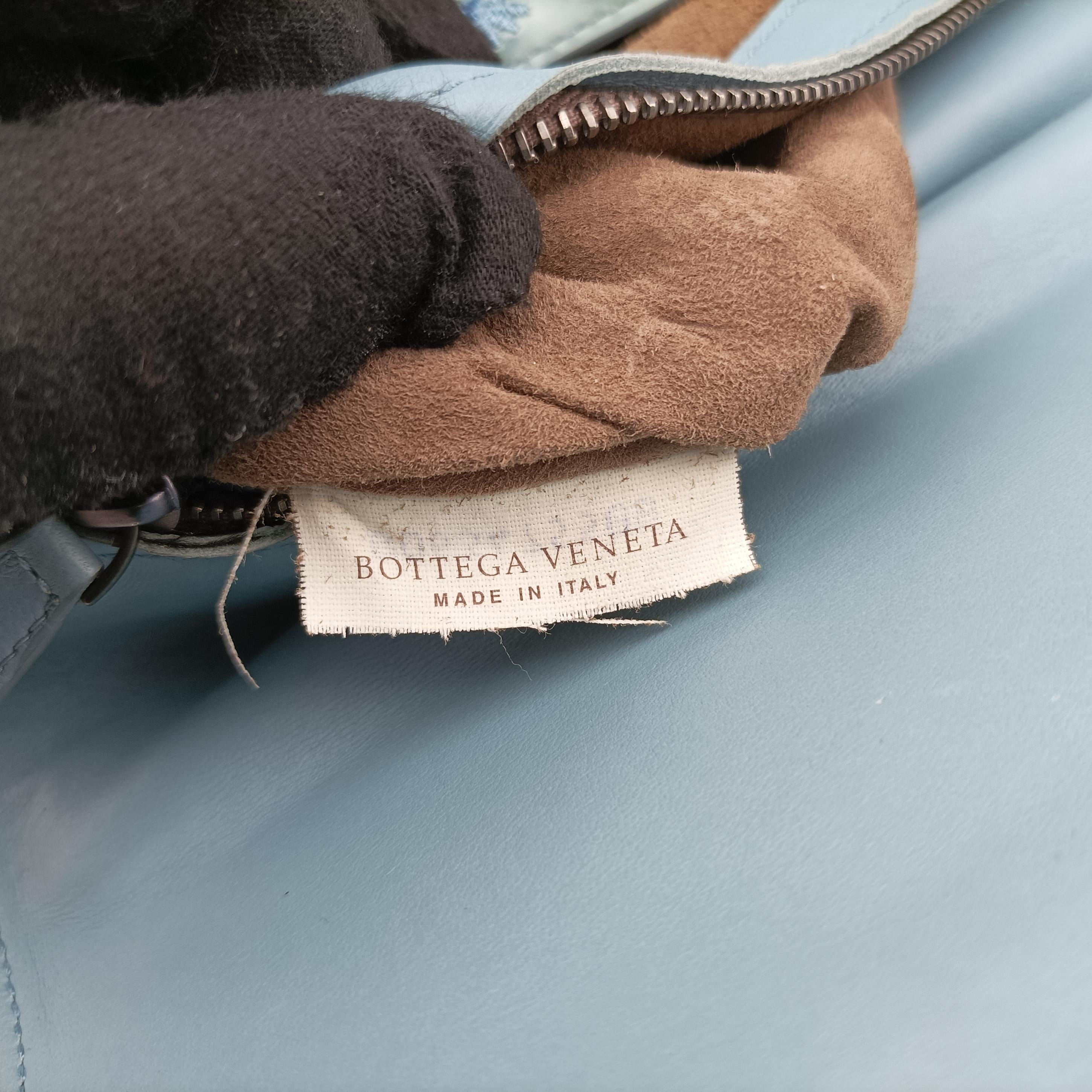 Pre-owned Bottega Veneta Anemone Maestra Blue patent  shoulderbag | stylenewstar