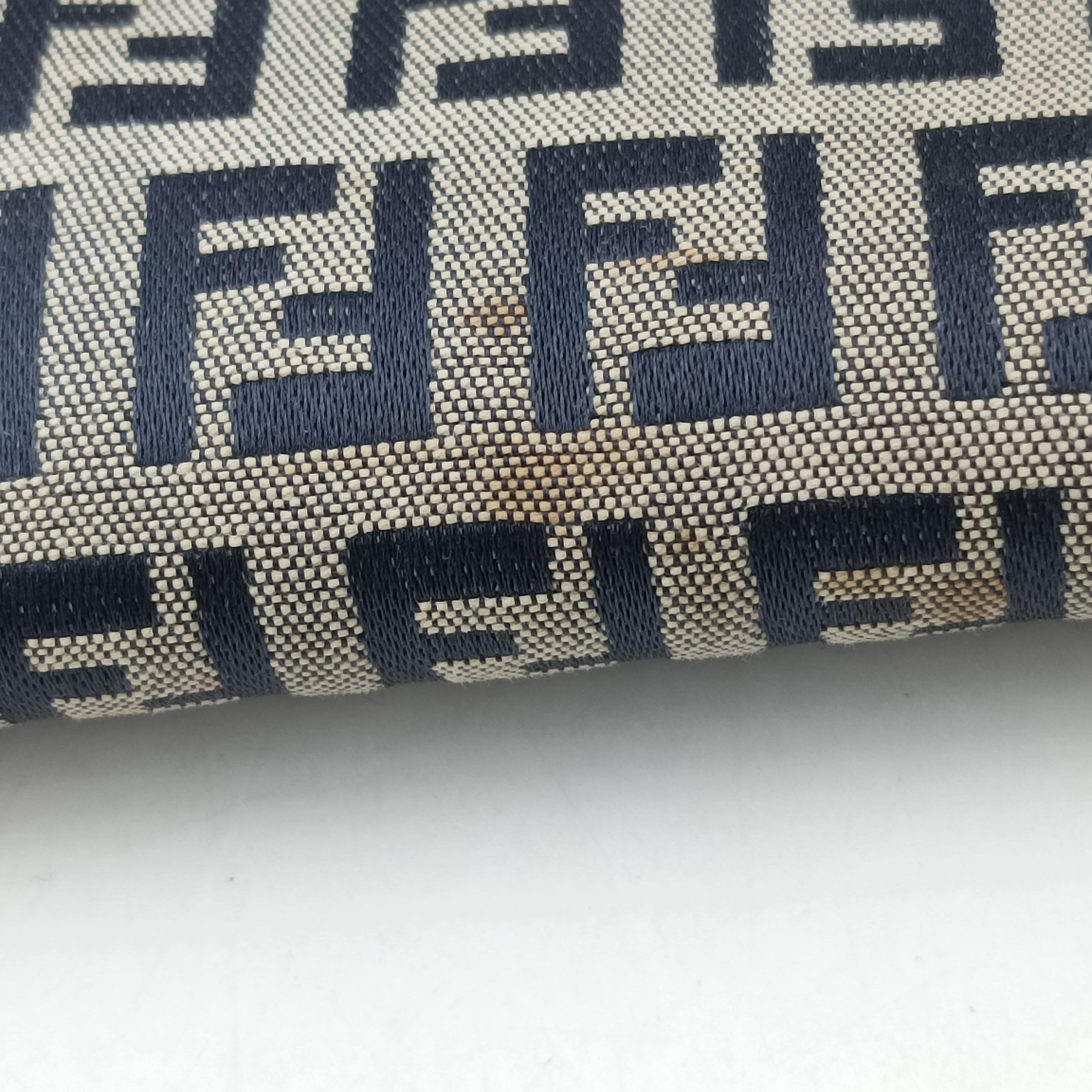 Pre-owned Fendi Baguette　Zucchino Navy canvas 8BR001 shoulderbag | stylenewstar