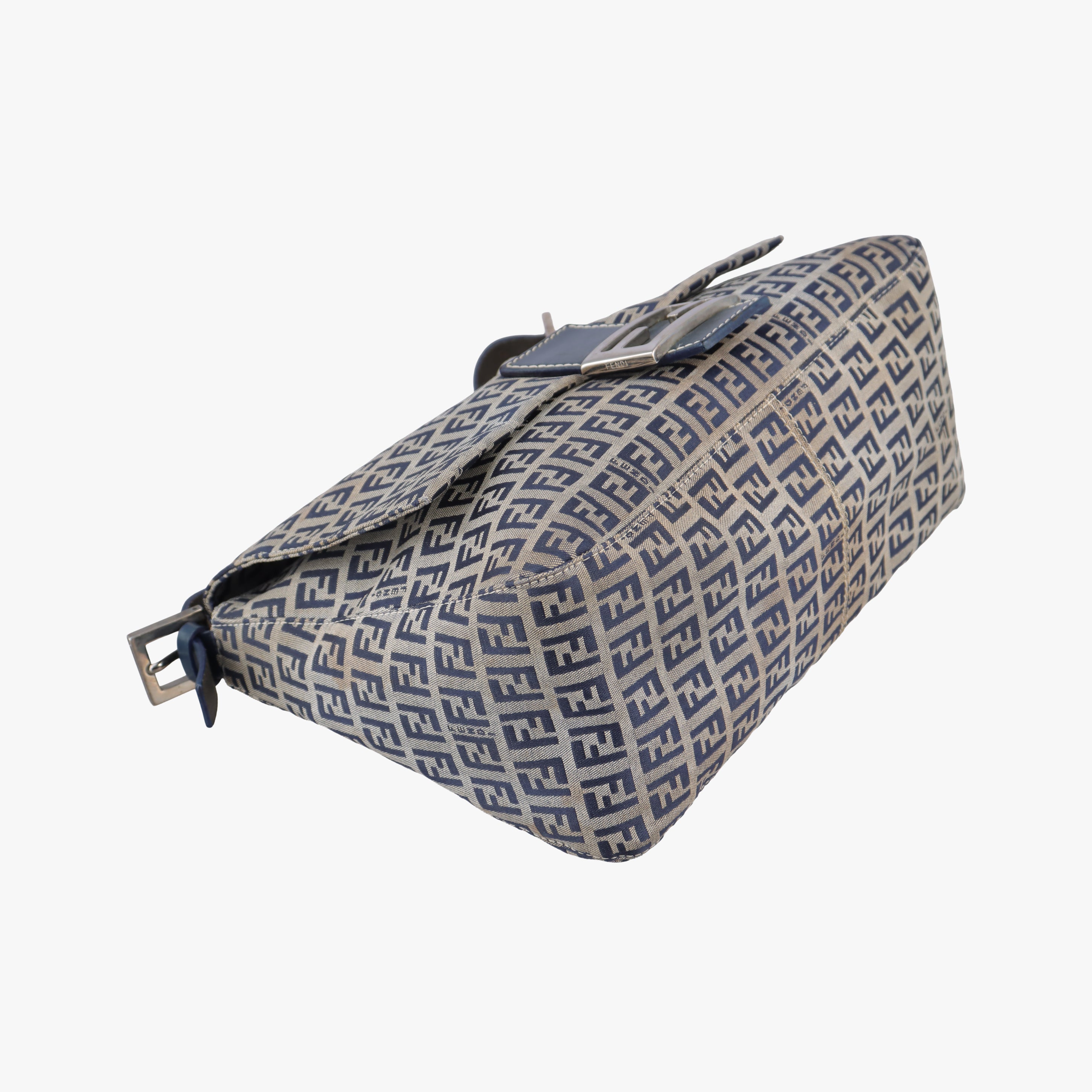 Pre-owned Fendi Baguette　Zucchino Navy canvas 8BR001 shoulderbag | stylenewstar