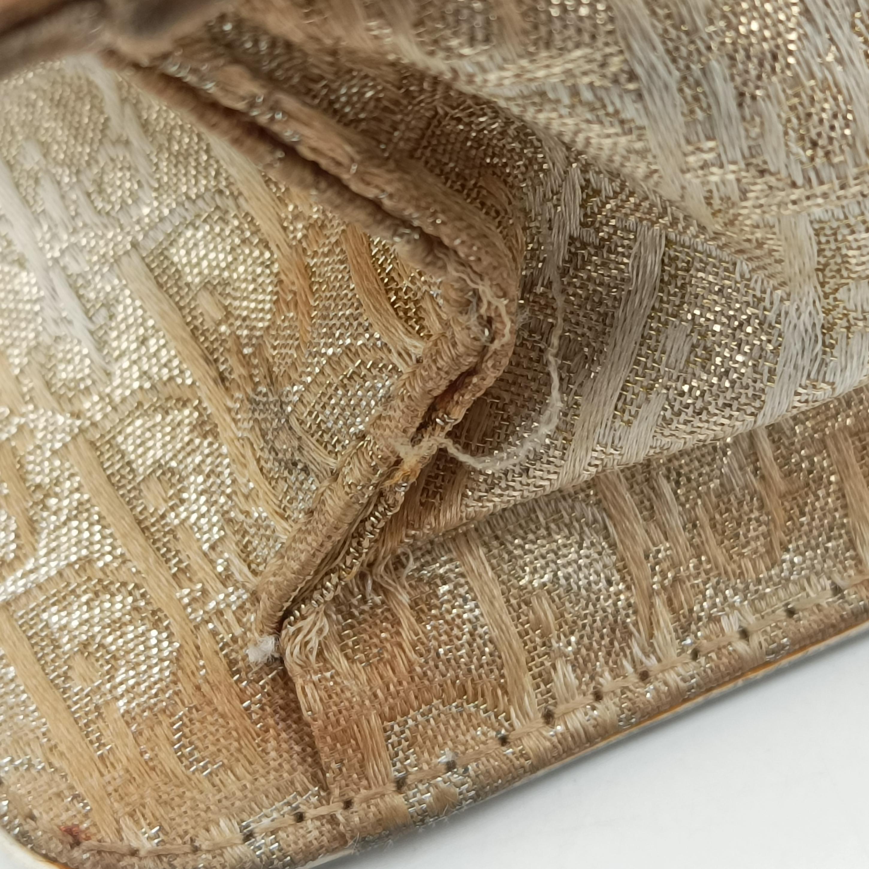 Secondhand Christian Dior D Trick Trotter White Canvas x Leather  shoulderbag | stylenewstar