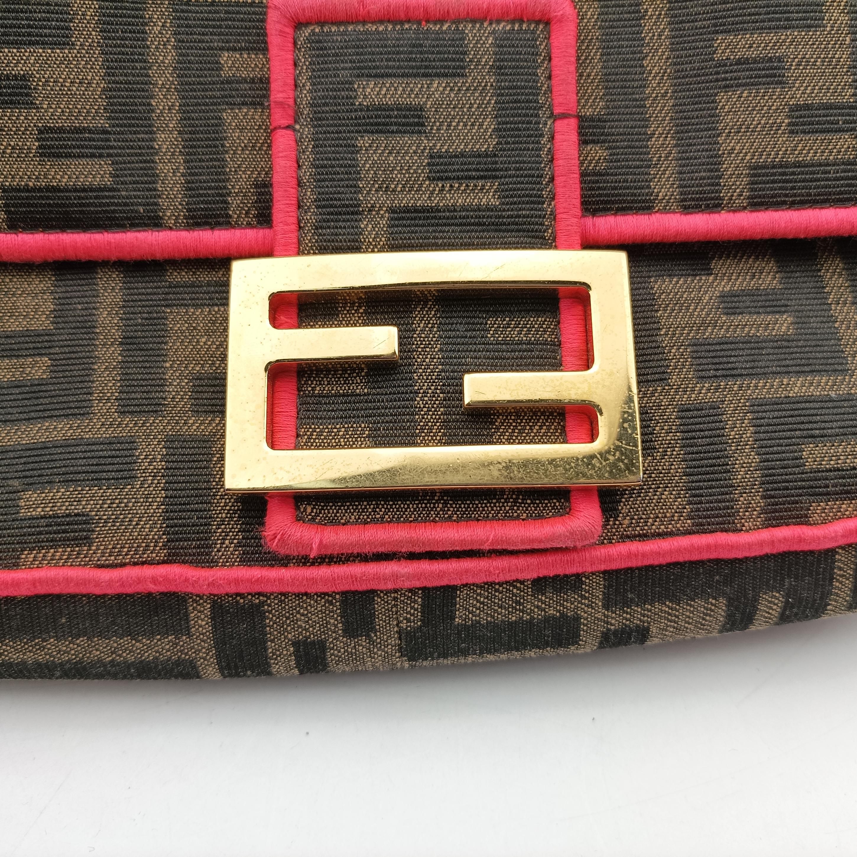 Pre-owned Fendi BAGUETTE Brown canvas 8BR600 shoulderbag | stylenewstar