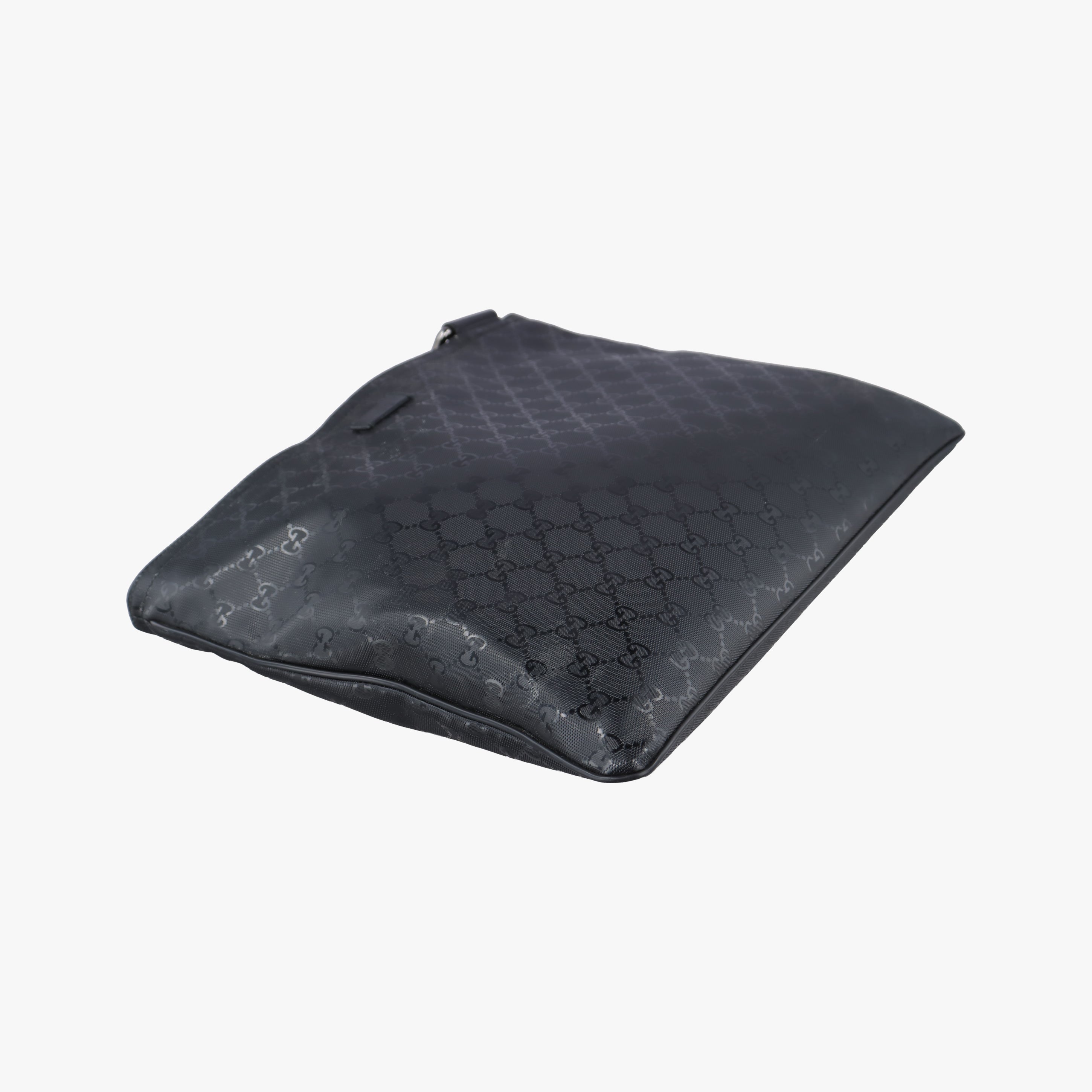 Secondhand Gucci GG Imprime messenger Black PVC coated canvas 201446 shoulderbag | stylenewstar