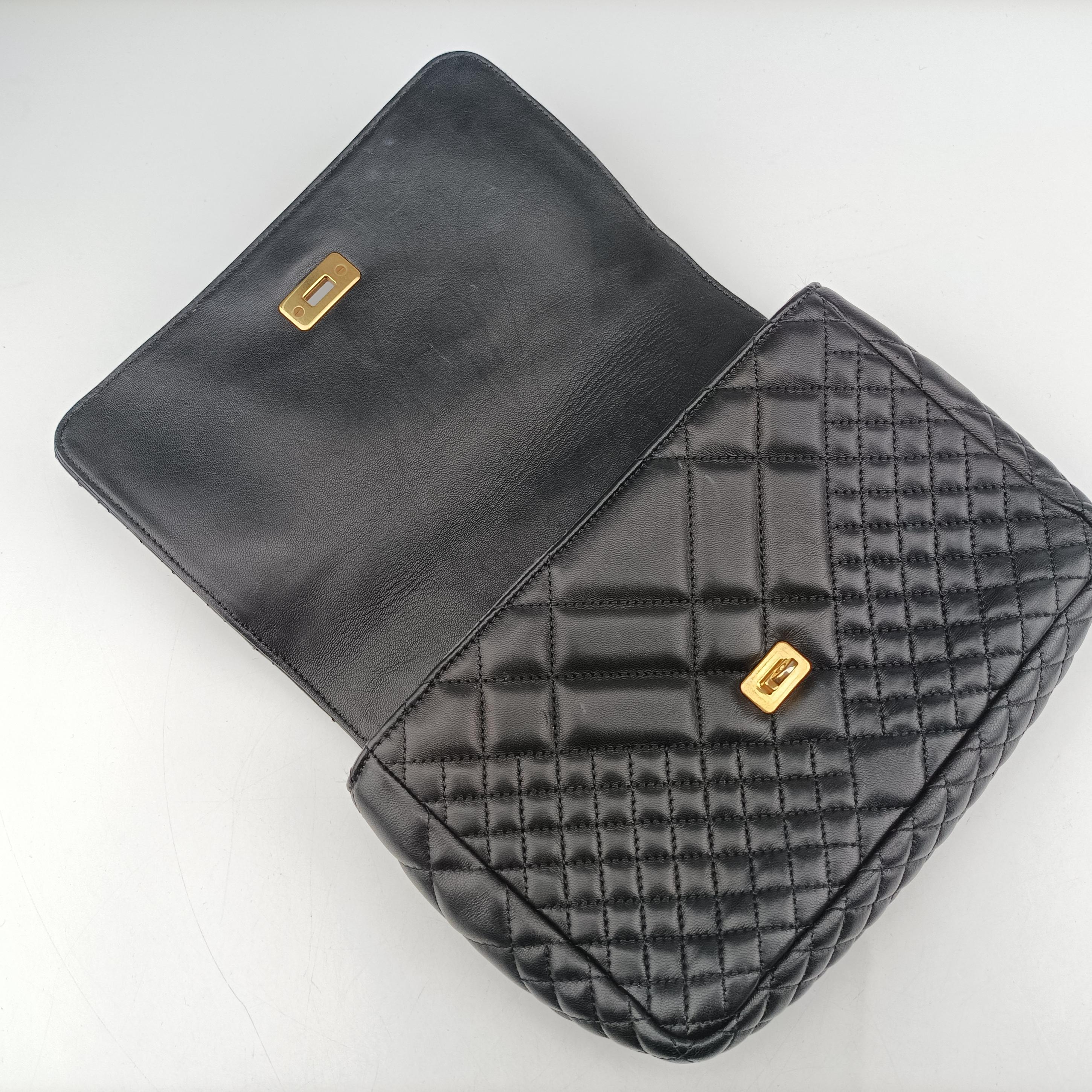 Pre-owned VERSACE Medusa Black Leather  shoulderbag | stylenewstar