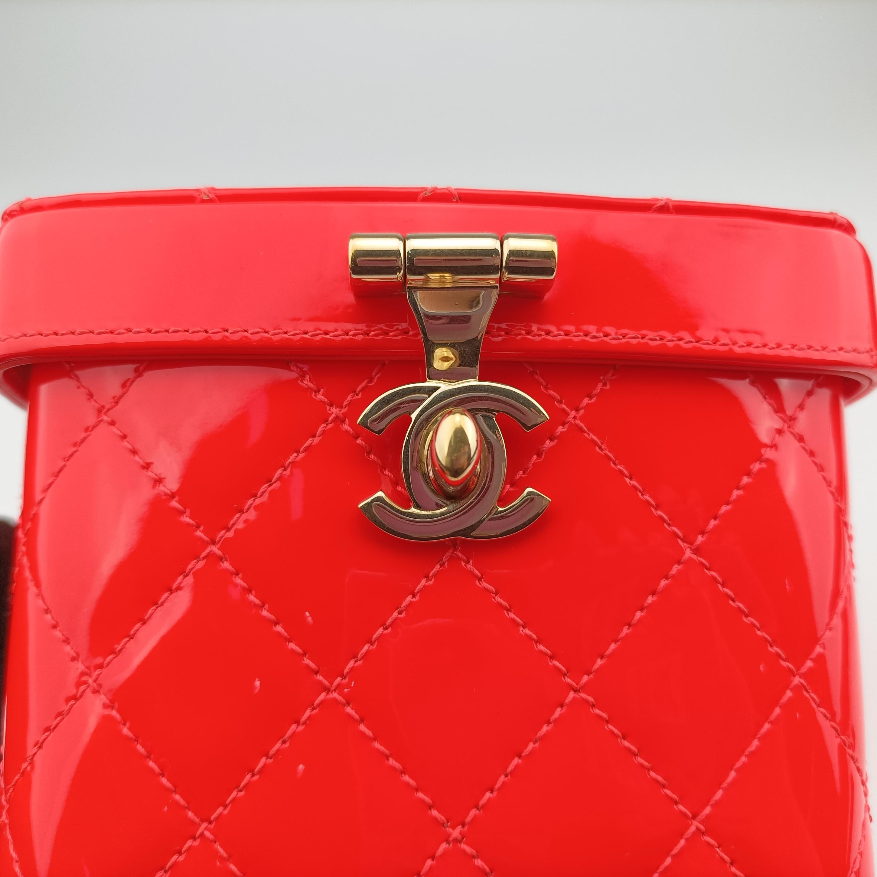 Pre-owned Chanel Vanity Matelasse Chain Handle Orange Patent A91055 handbag | stylenewstar
