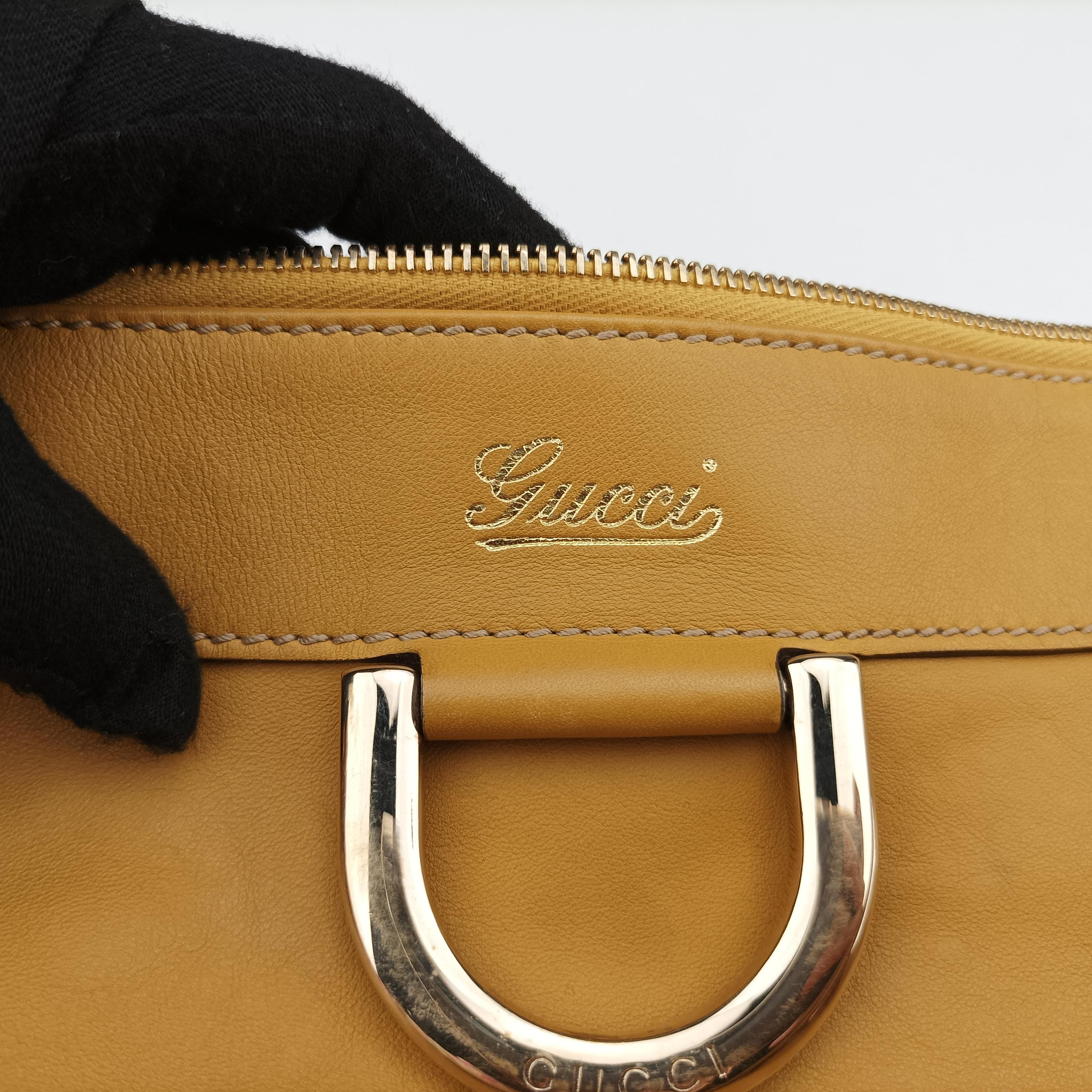 Pre-owned Gucci Abbey Yellow Leather 189831 handbag | stylenewstar