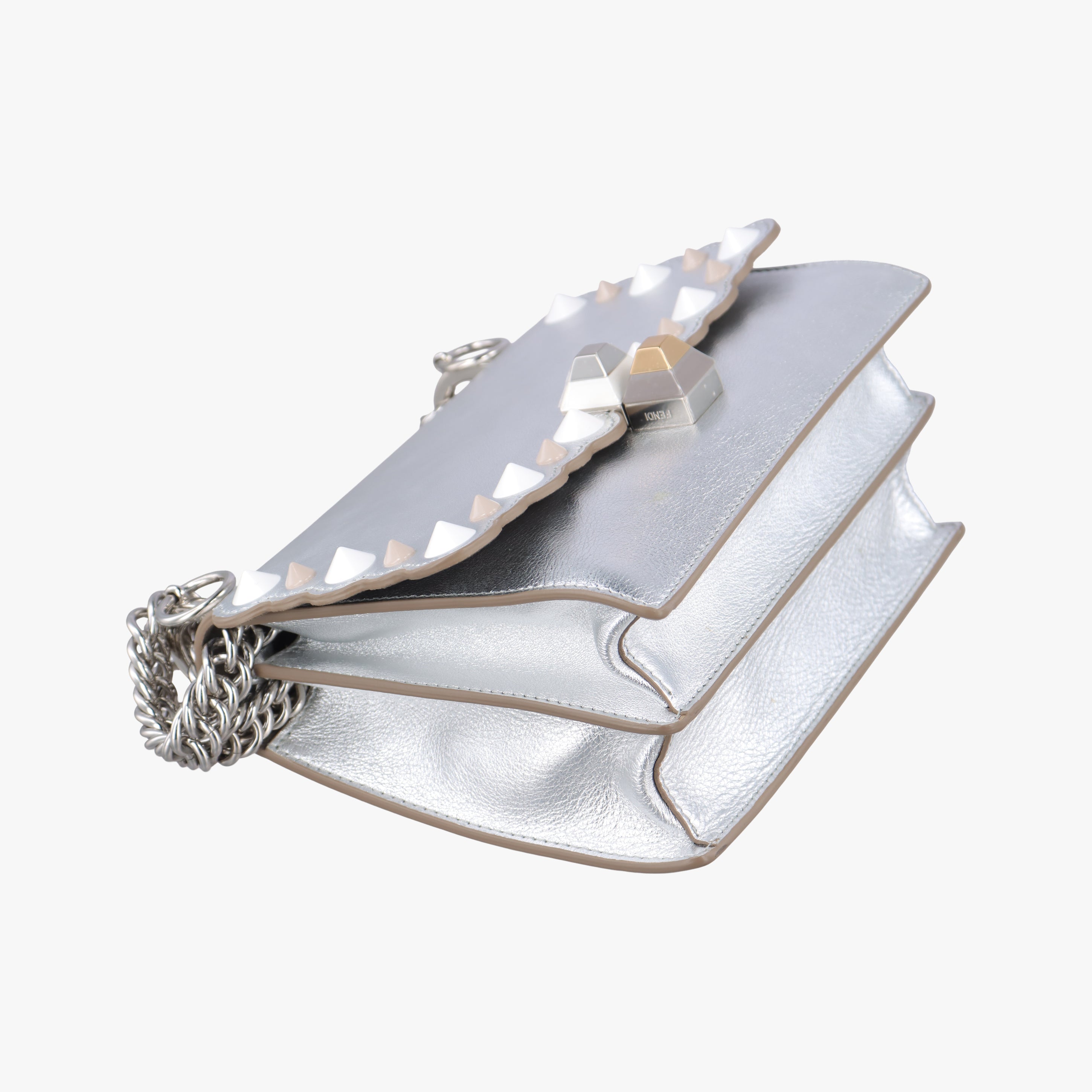 Pre-owned Fendi studded Kan I Silver Leather 8M0381 shoulderbag | stylenewstar
