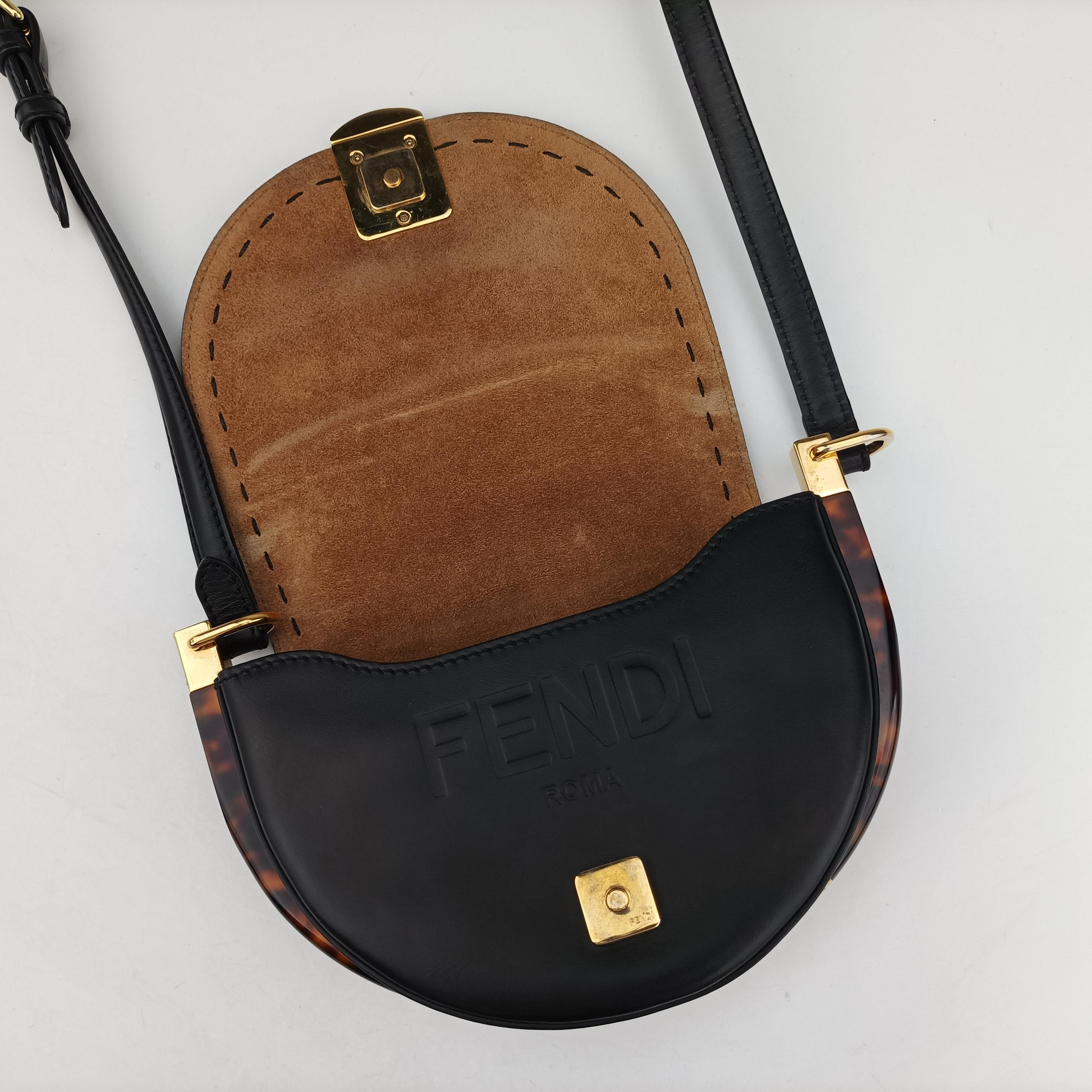 Secondhand Fendi Moonlight Black Leather 8BT346 shoulderbag | stylenewstar