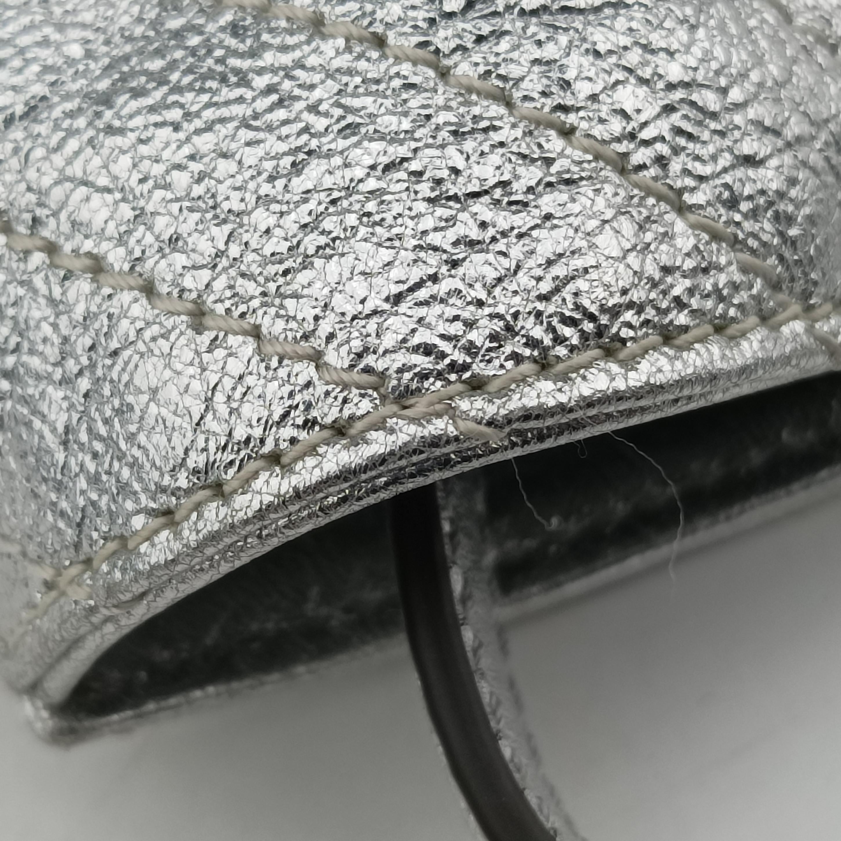 Pre-owned Gucci Blondie Silver Leather 760313 shoulderbag | stylenewstar