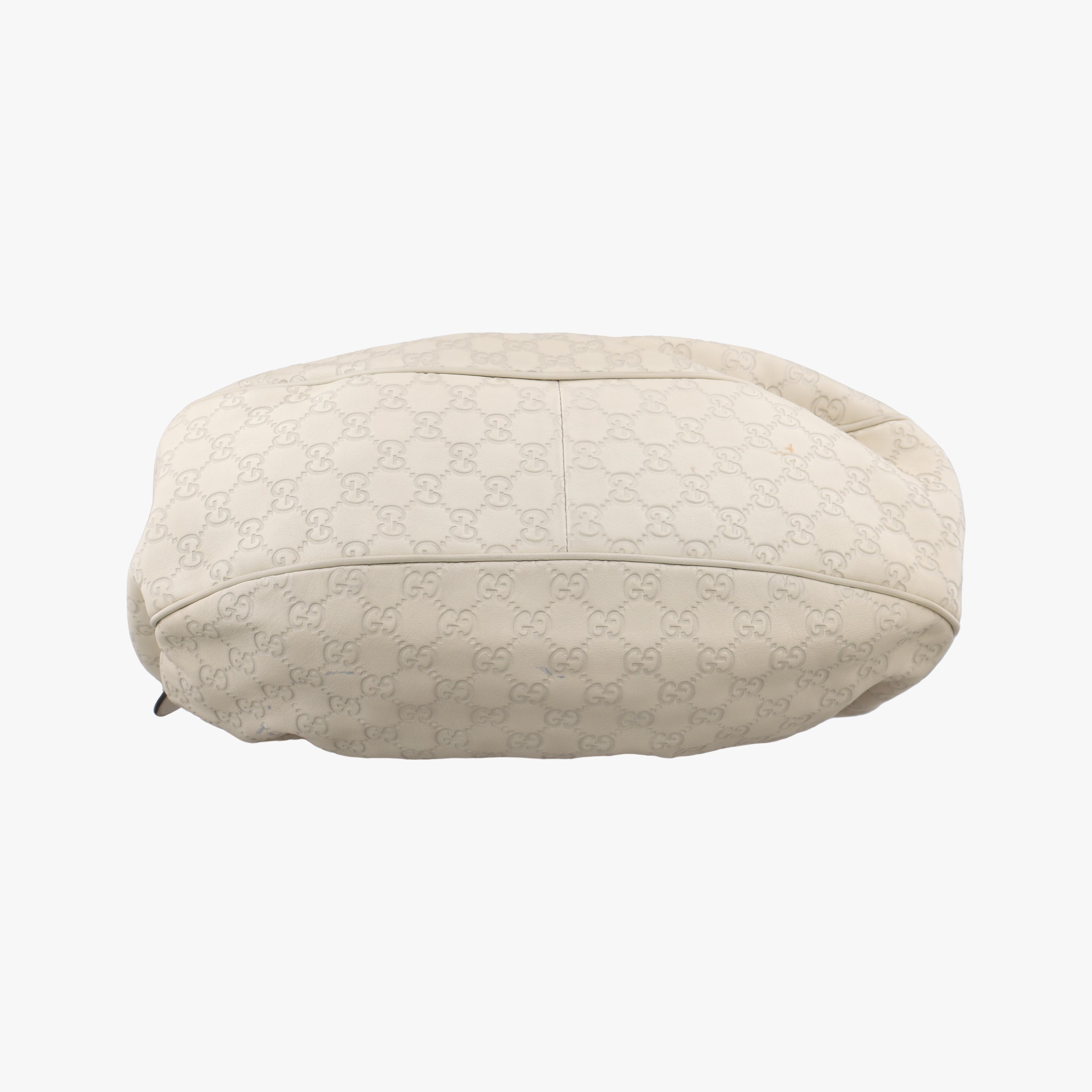 Secondhand Gucci Sukey White Leather 232955 shoulderbag | stylenewstar