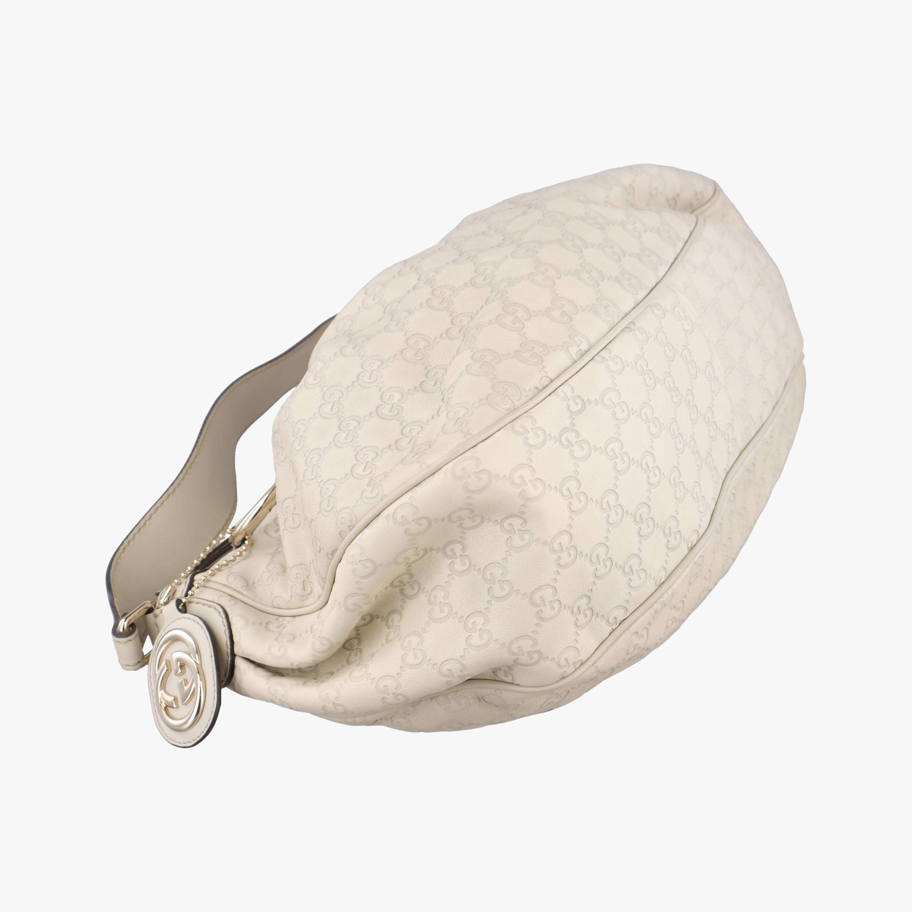 Secondhand Gucci Sukey White Leather 232955 shoulderbag | stylenewstar