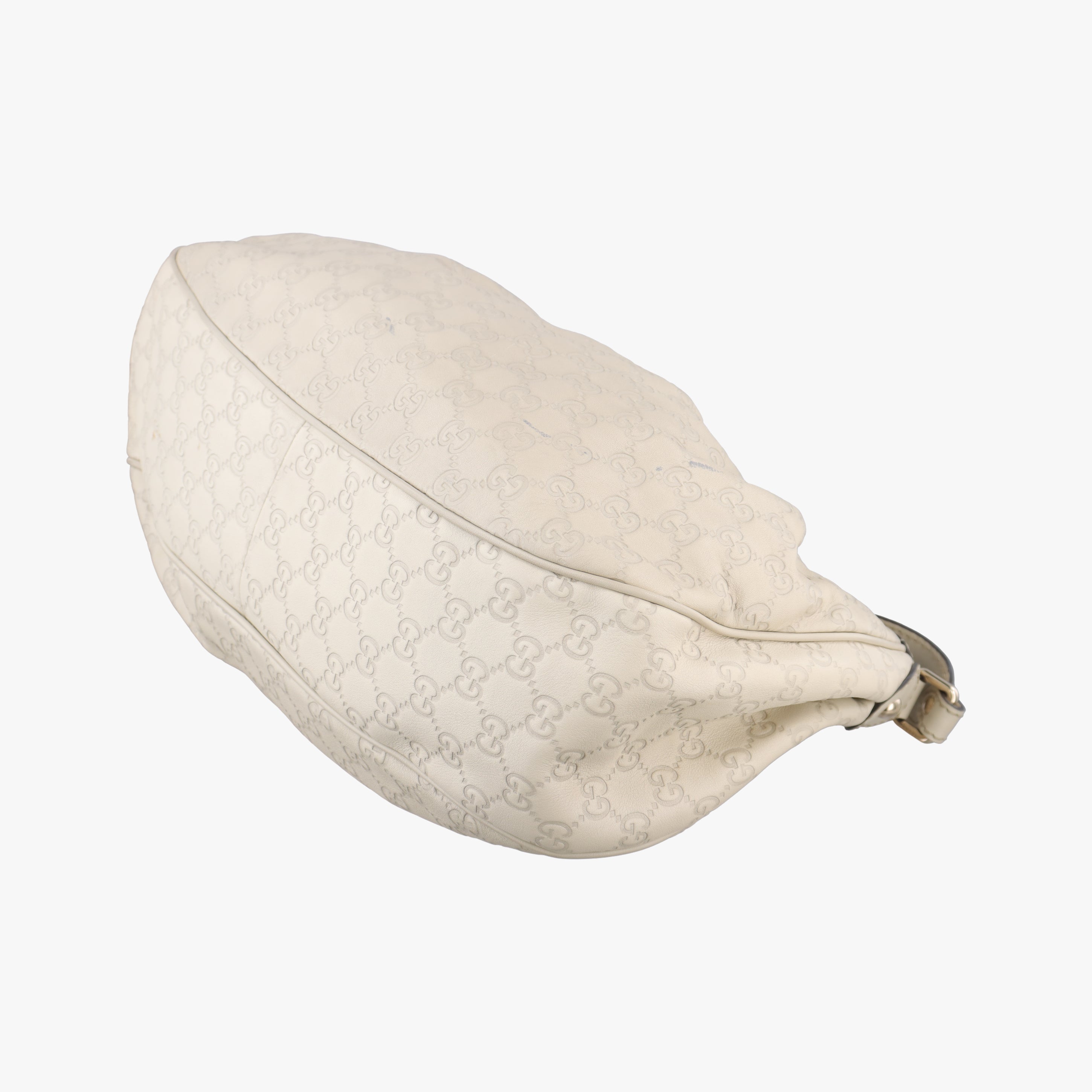 Secondhand Gucci Sukey White Leather 232955 shoulderbag | stylenewstar