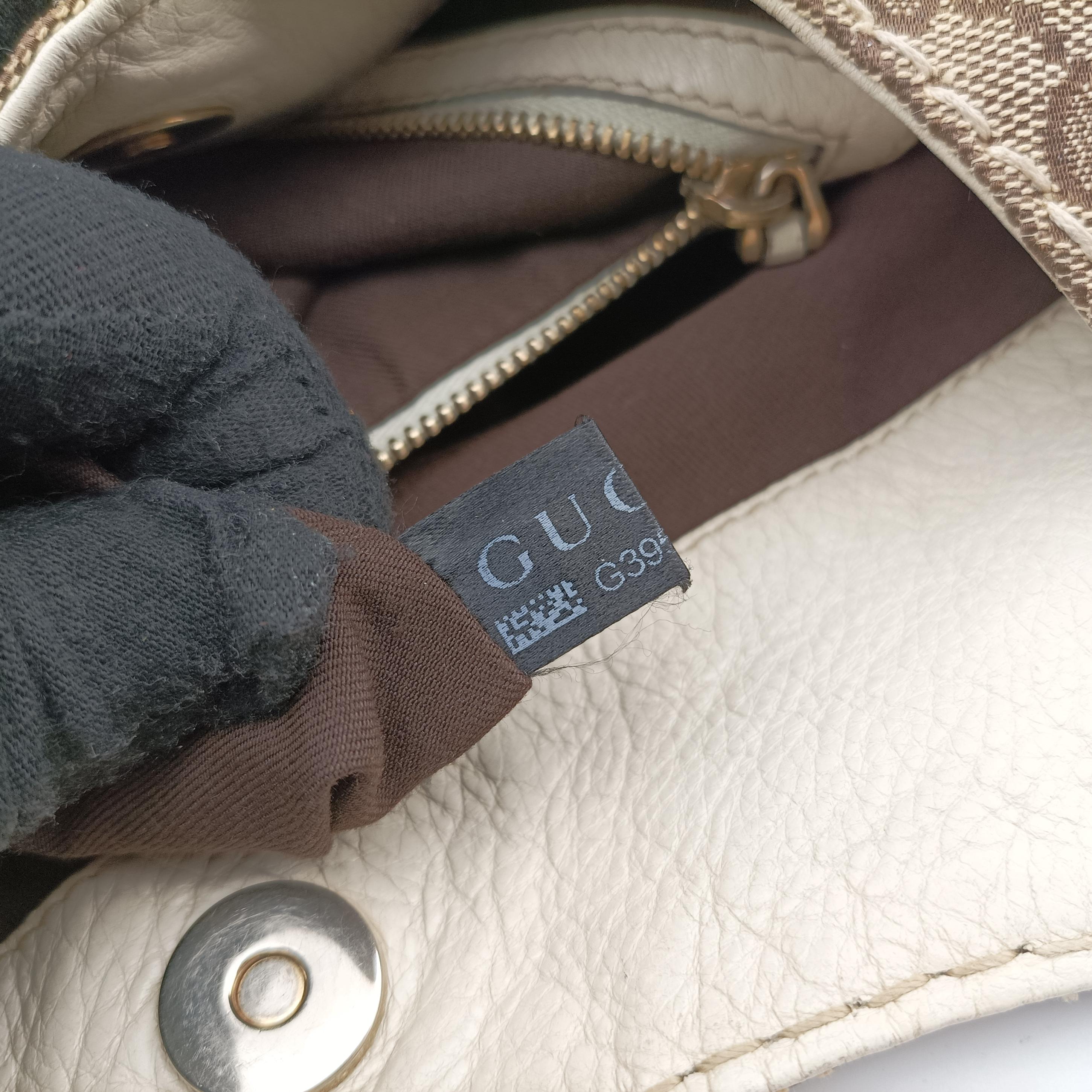 Pre-owned Gucci Charlotte WhitexBeide canvas×leather 203503 shoulderbag | stylenewstar