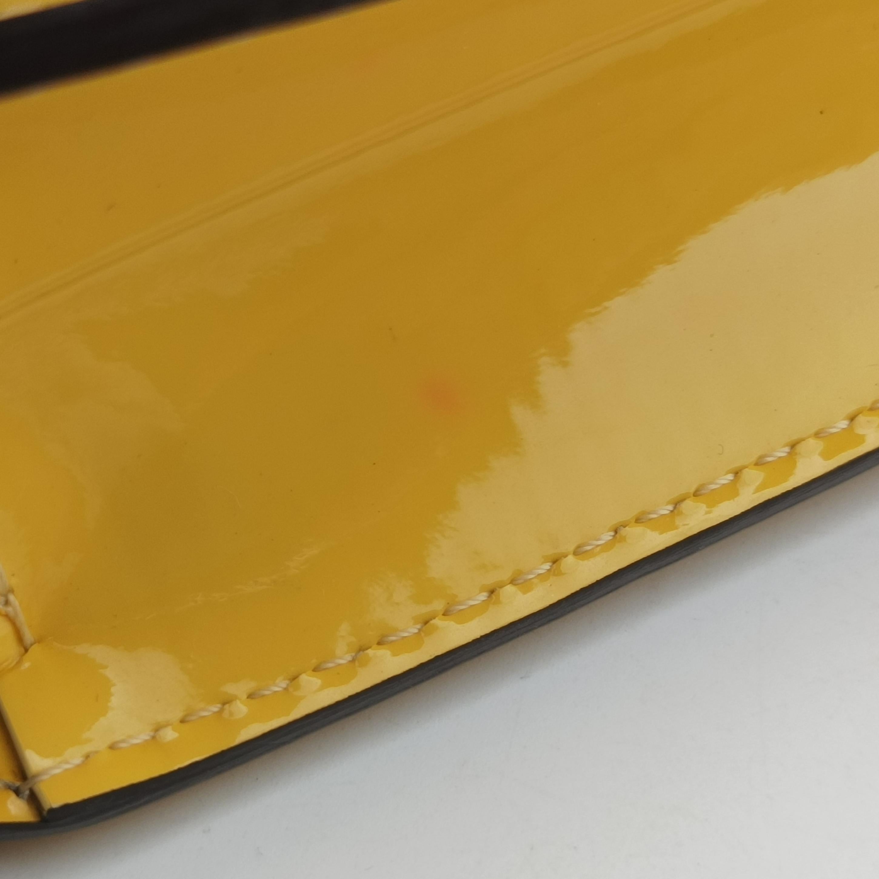 Pre-owned Louis Vuitton Monceau BB Yellow Vernis M40978 shoulderbag | stylenewstar