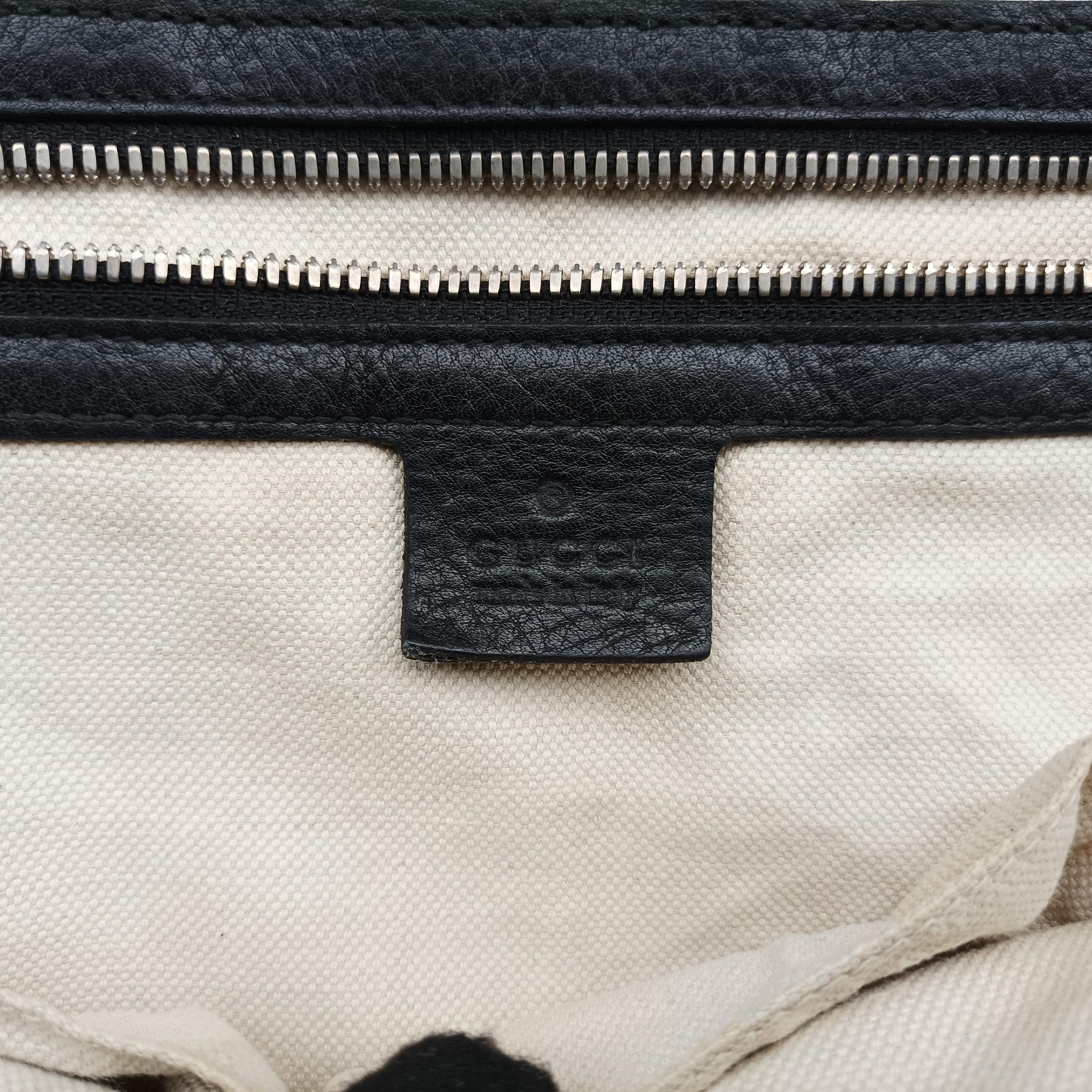 Pre-owned Gucci Soho Black Leather 359266 shoulderbag | stylenewstar