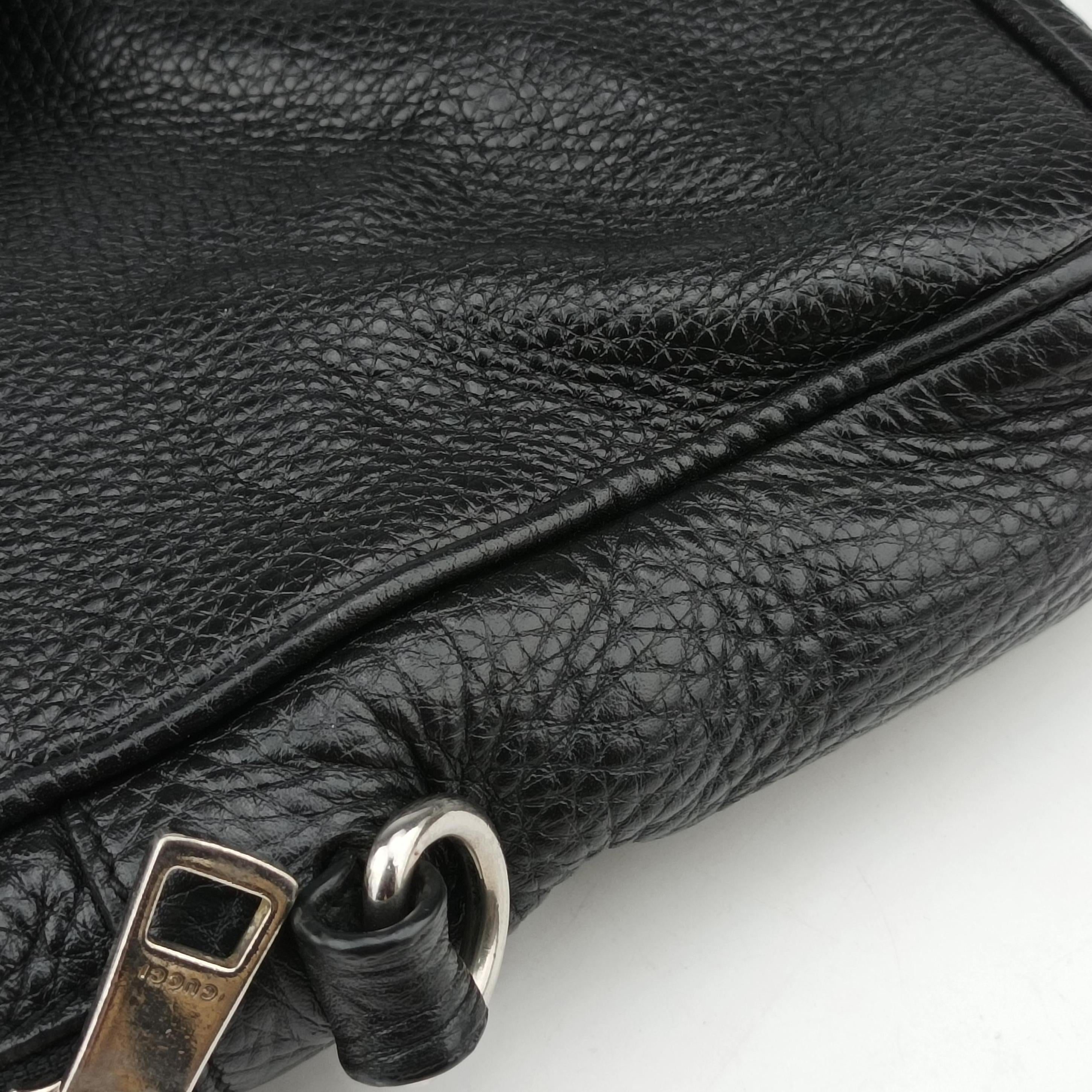 Pre-owned Gucci Soho Black Leather 359266 shoulderbag | stylenewstar