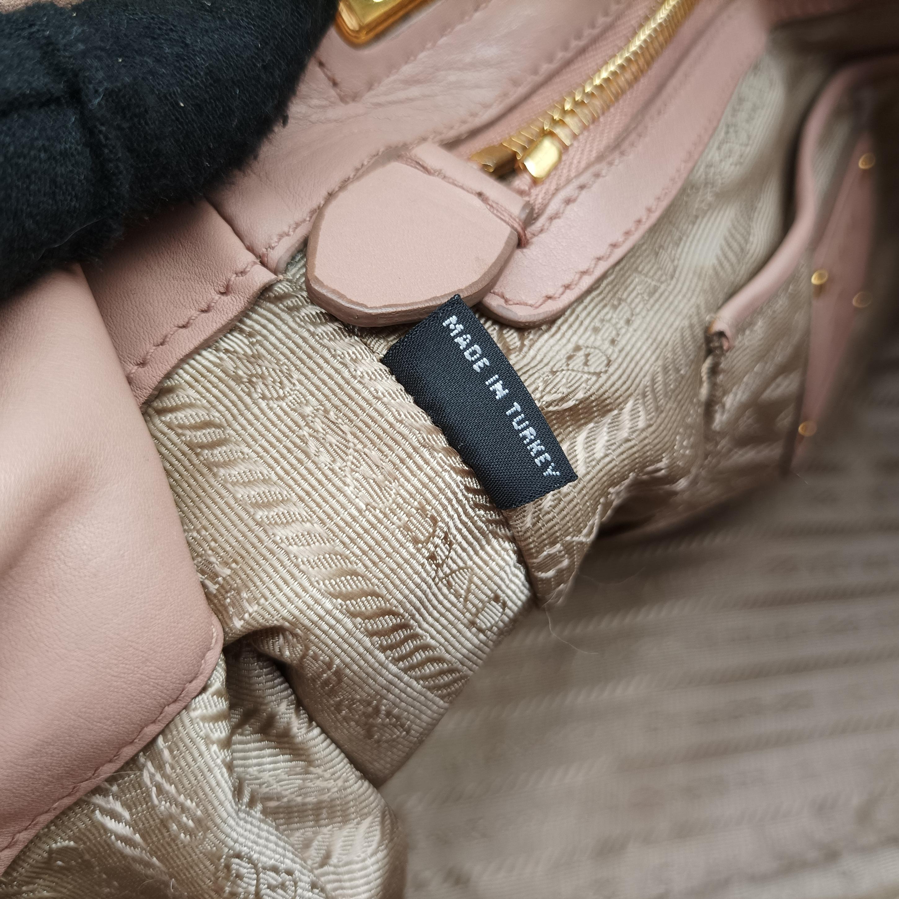 Vintage Prada Ribbon Pink Leather  shoulderbag | stylenewstar
