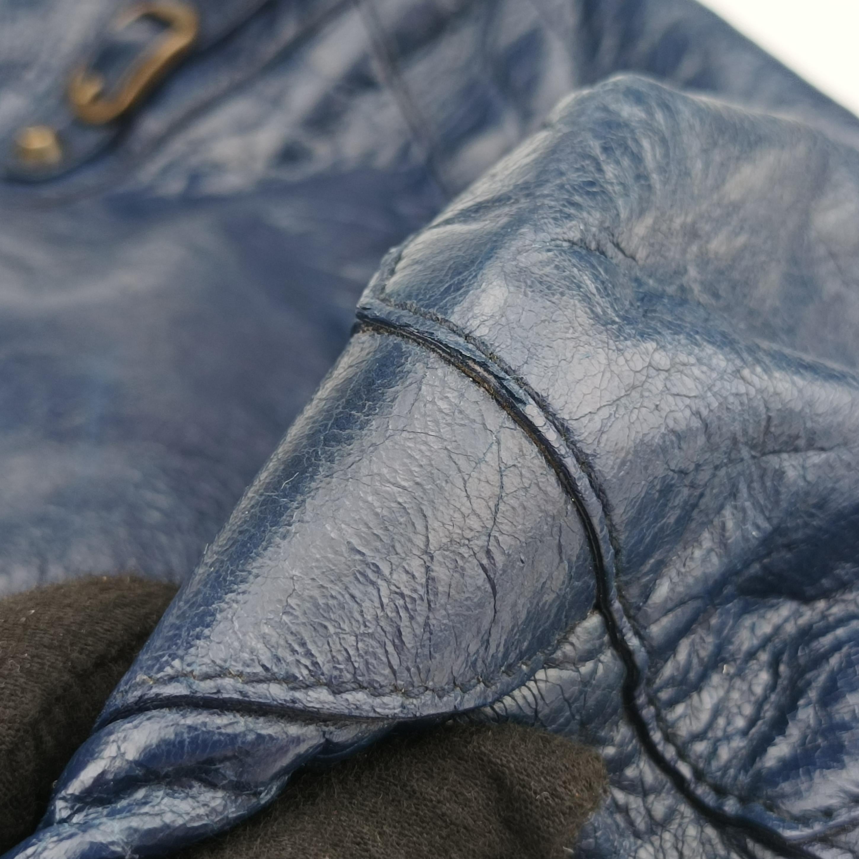 Secondhand Balenciaga The Day Navy lambskin  shoulderbag | stylenewstar