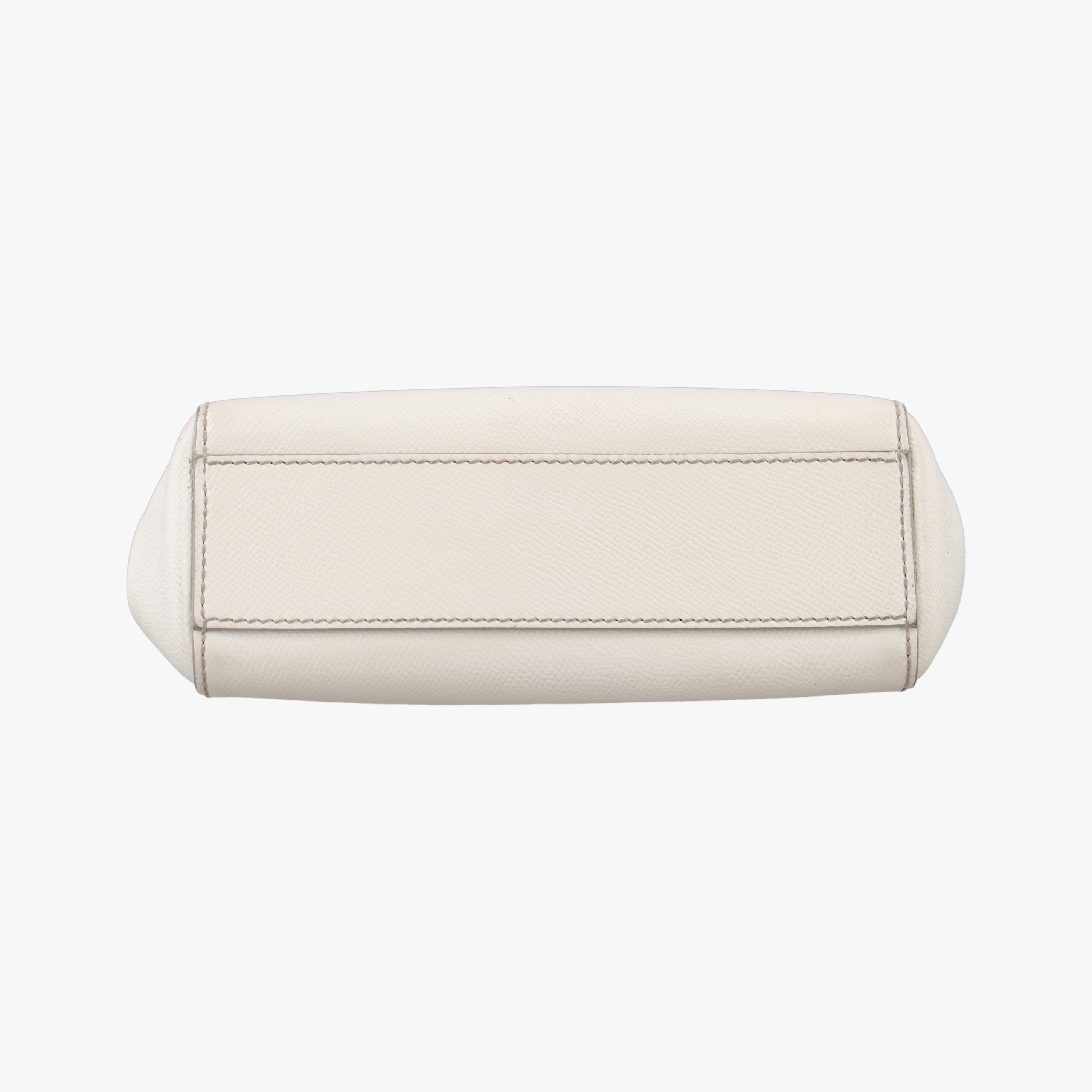 Vintage Dolce & Gabbana SICILY White Leather  shoulderbag | stylenewstar