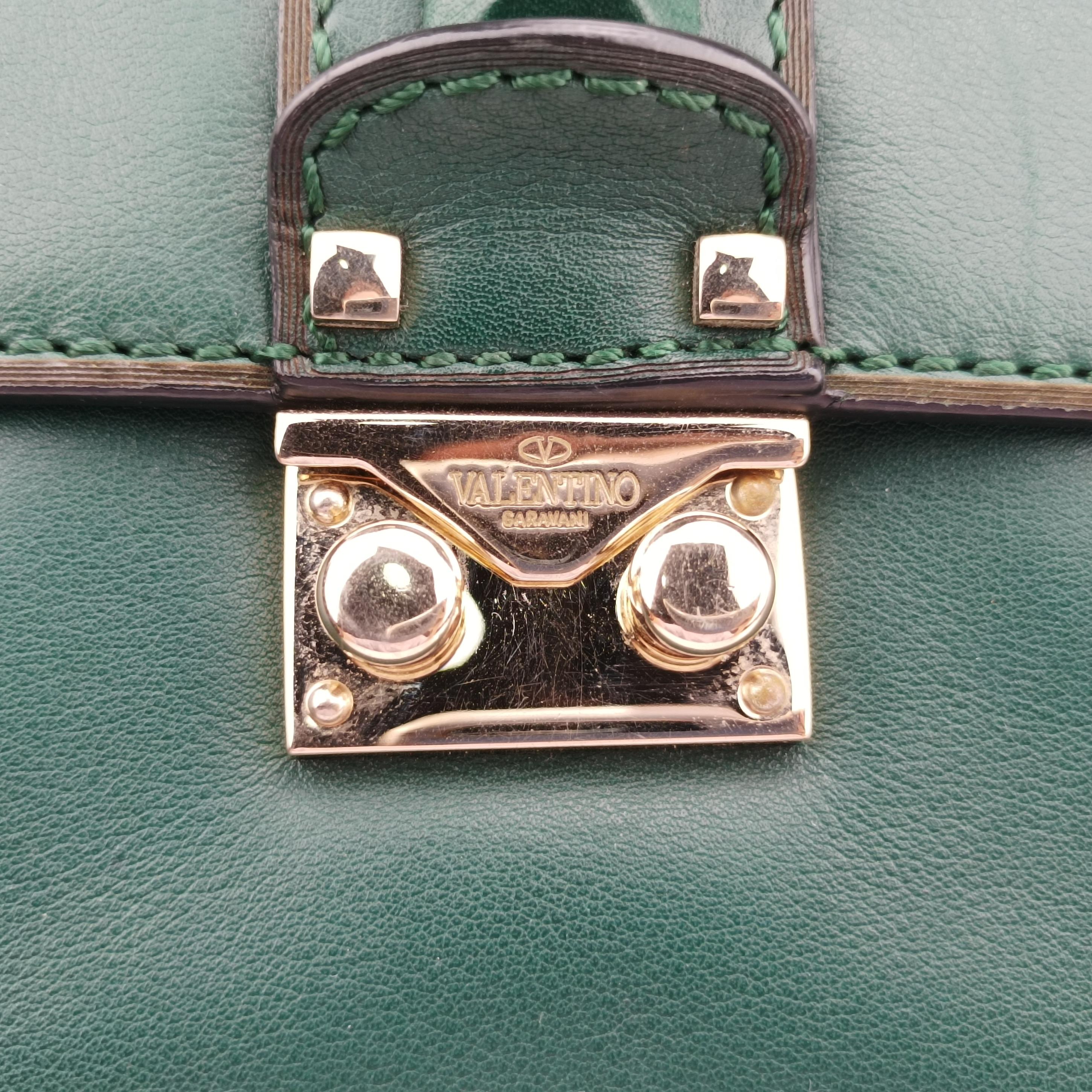 Pre-owned Valentino Rockstud Glam Rock Green leather  shoulderbag | stylenewstar