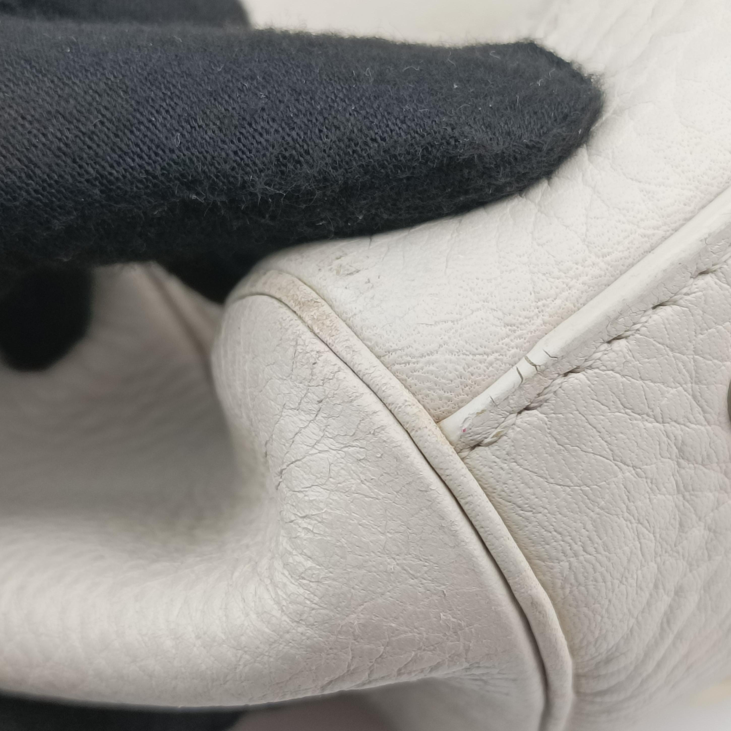 Pre-owned VERSACE Medusa White Leather  handbag | stylenewstar