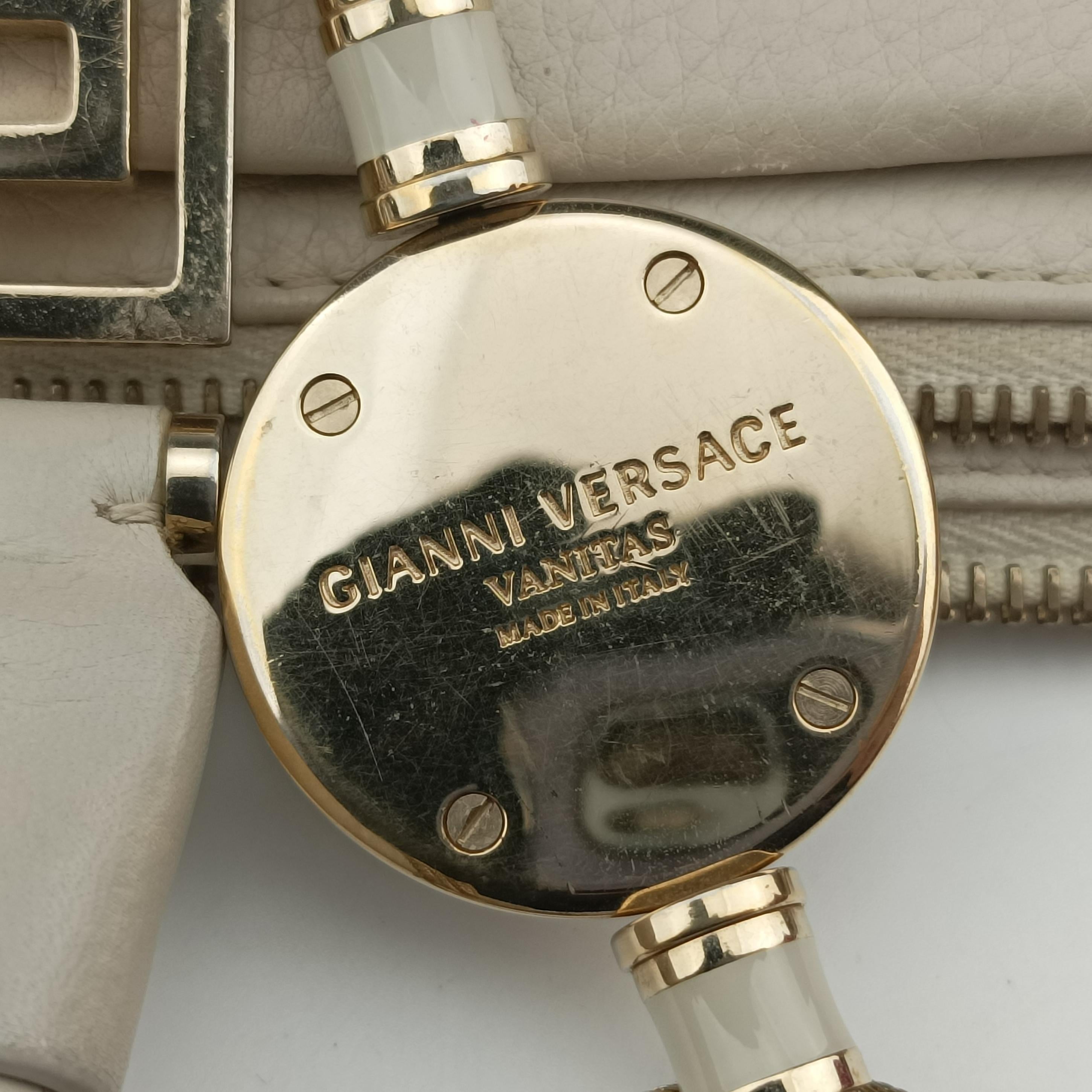 Pre-owned VERSACE Medusa White Leather  handbag | stylenewstar