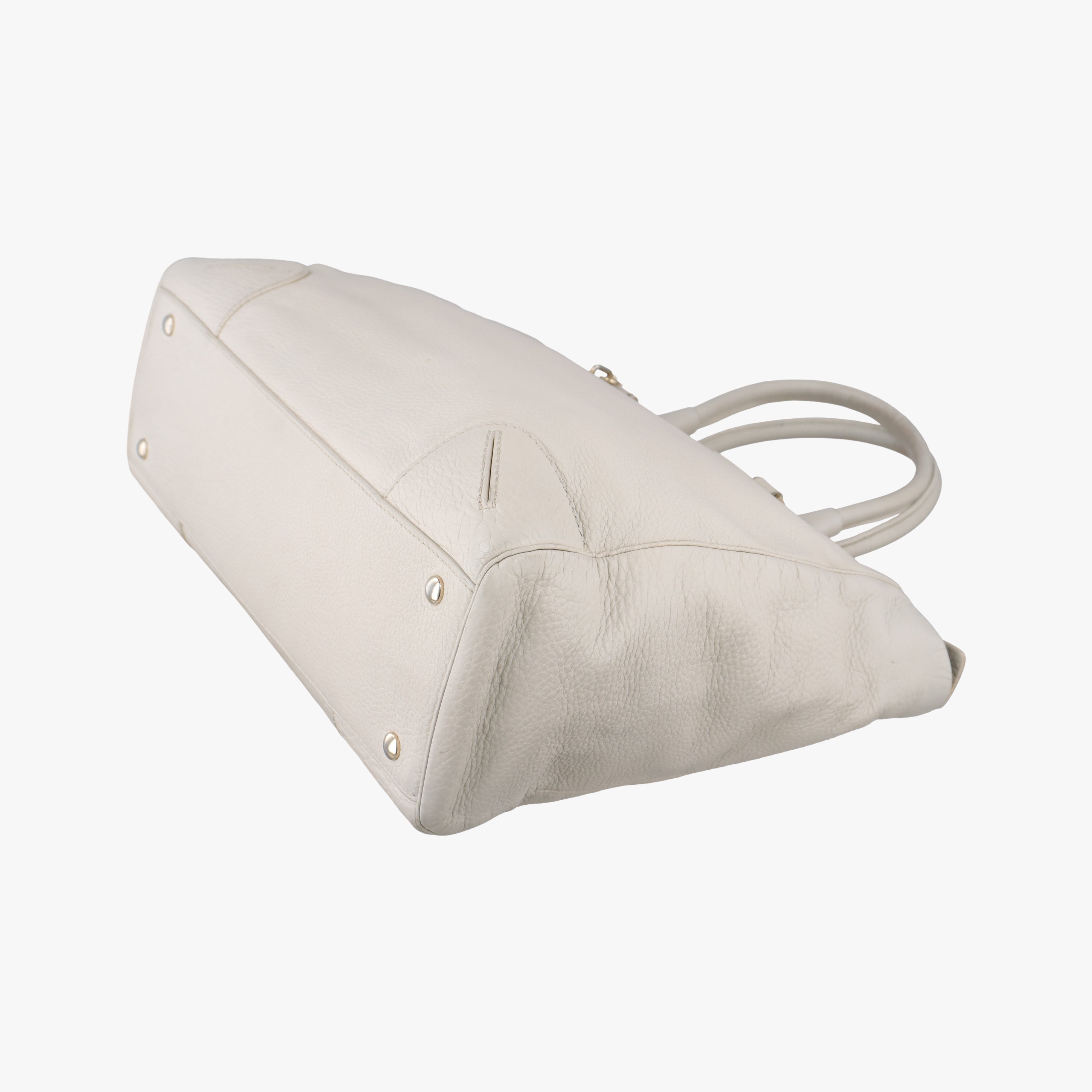 Pre-owned VERSACE Medusa White Leather  handbag | stylenewstar