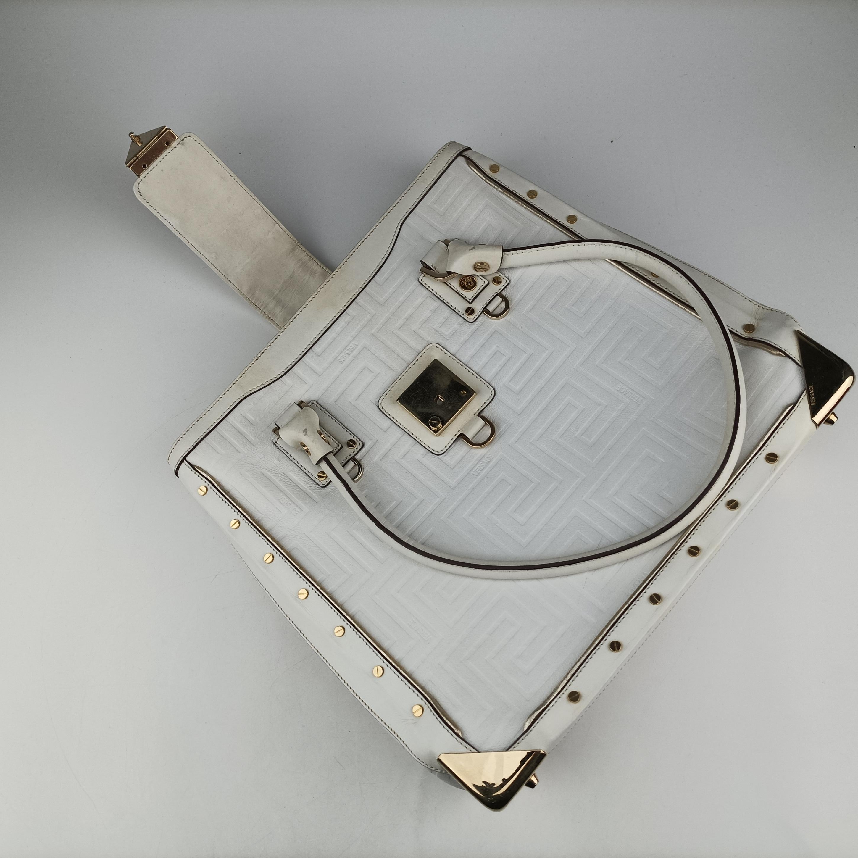 Secondhand VERSACE quilted White leather  handbag | stylenewstar