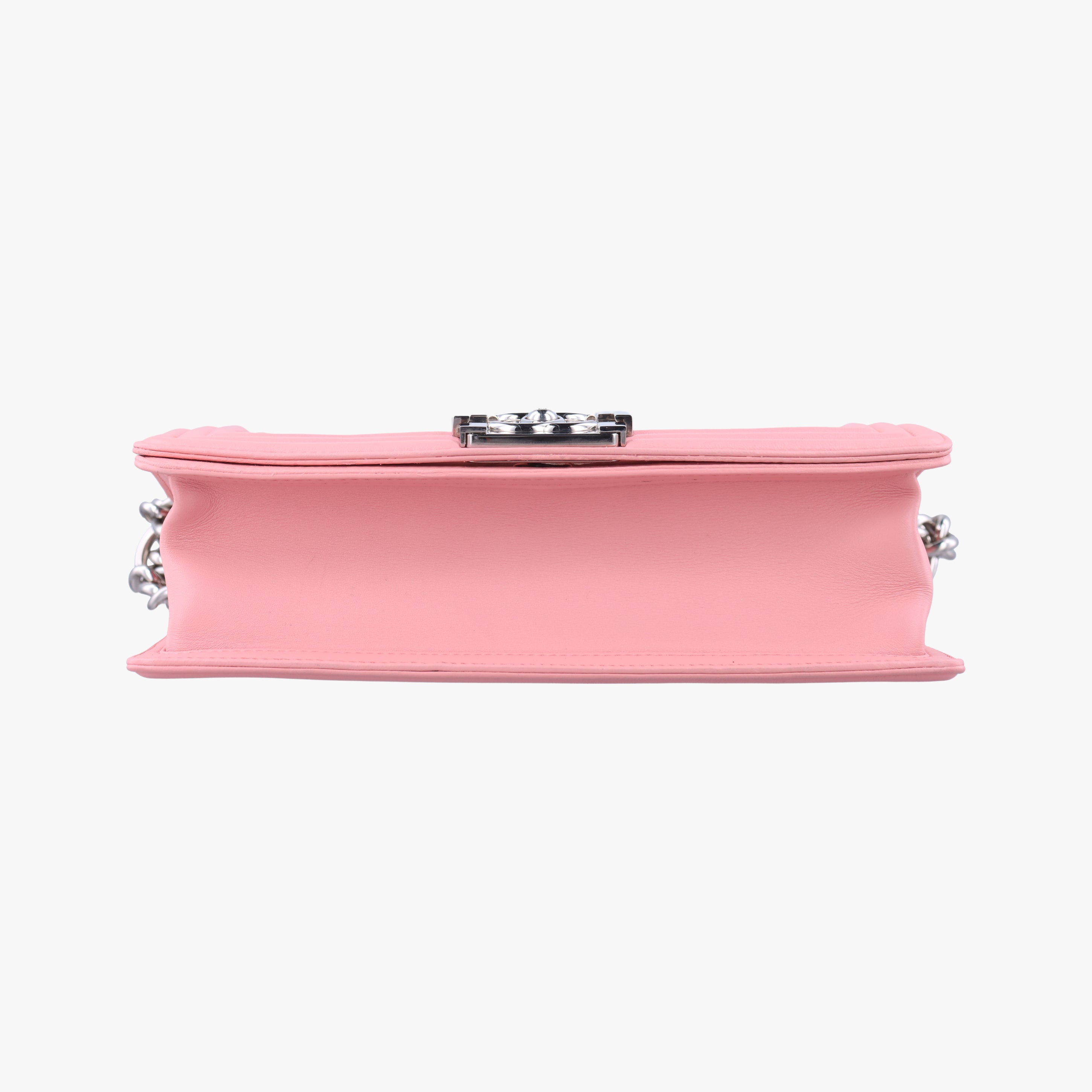 Pre-owned Chanel BOY CHANEL Pink Leather×Plastic A67086 shoulderbag | stylenewstar
