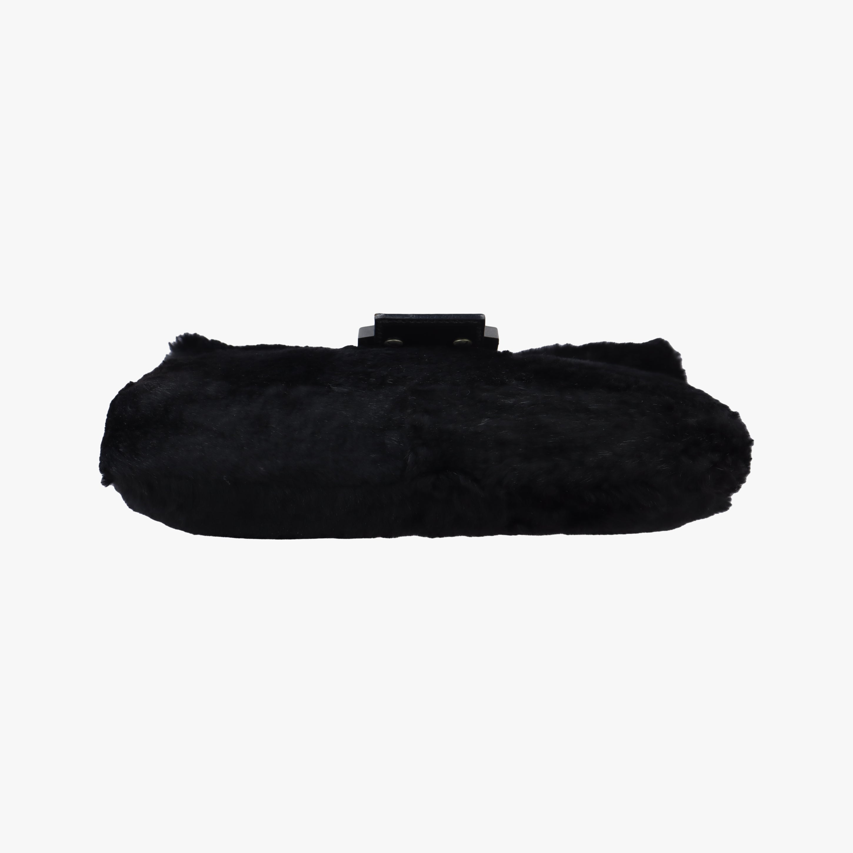 Pre-owned Fendi Baguette Black Fur×Leather  shoulderbag | stylenewstar