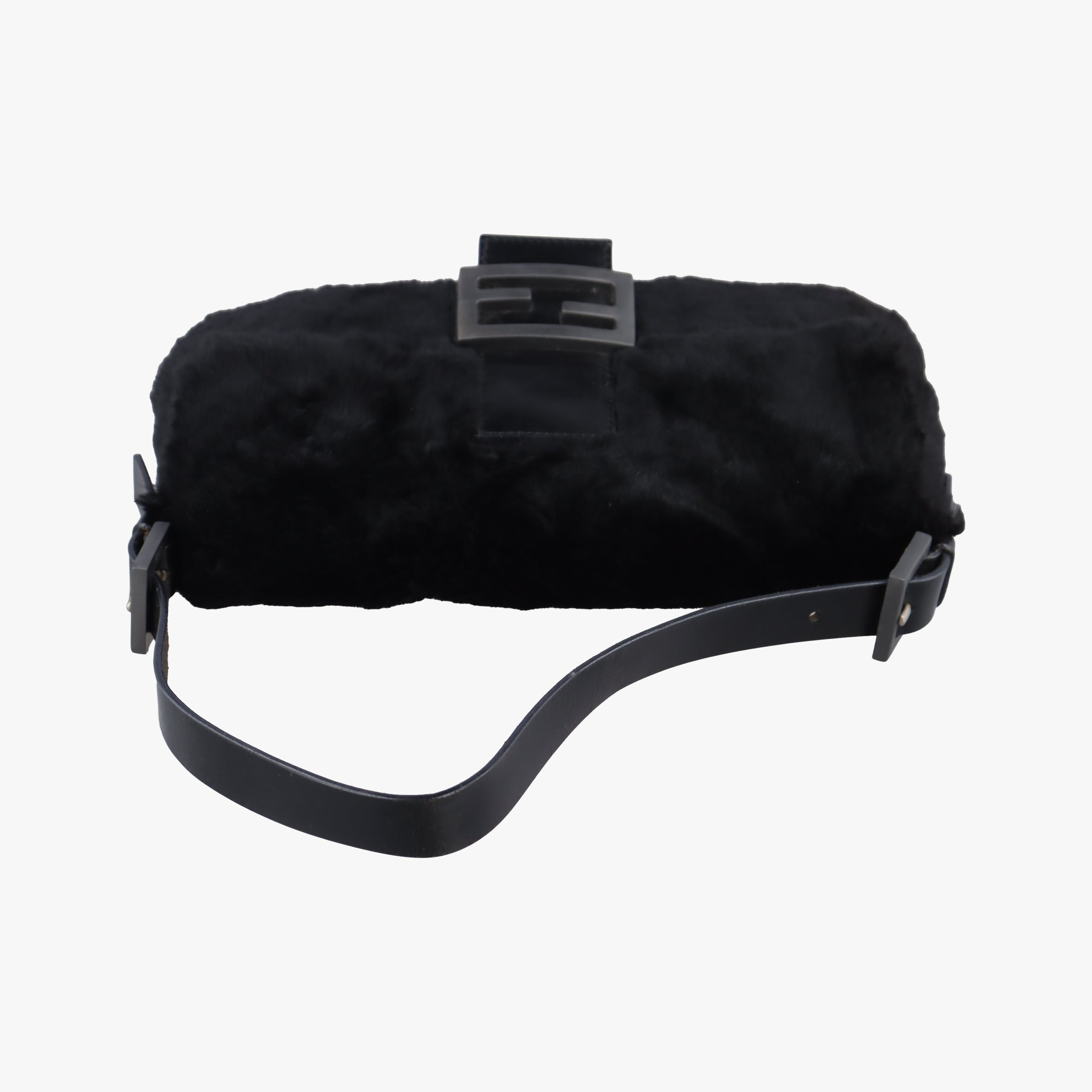 Pre-owned Fendi Baguette Black Fur×Leather  shoulderbag | stylenewstar