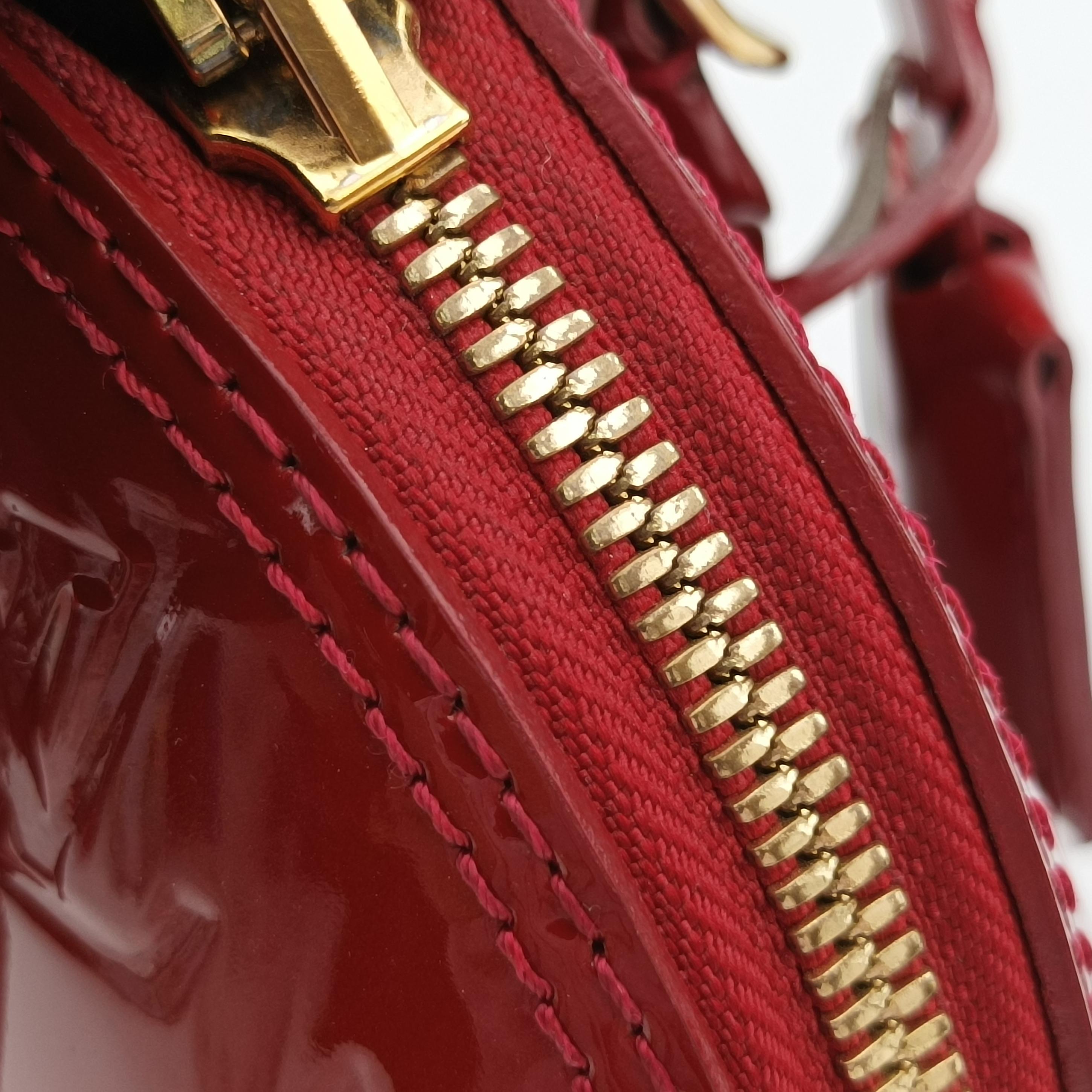 Pre-owned Louis Vuitton Alma BB pomme d'amour Vernis M91606 shoulderbag | stylenewstar