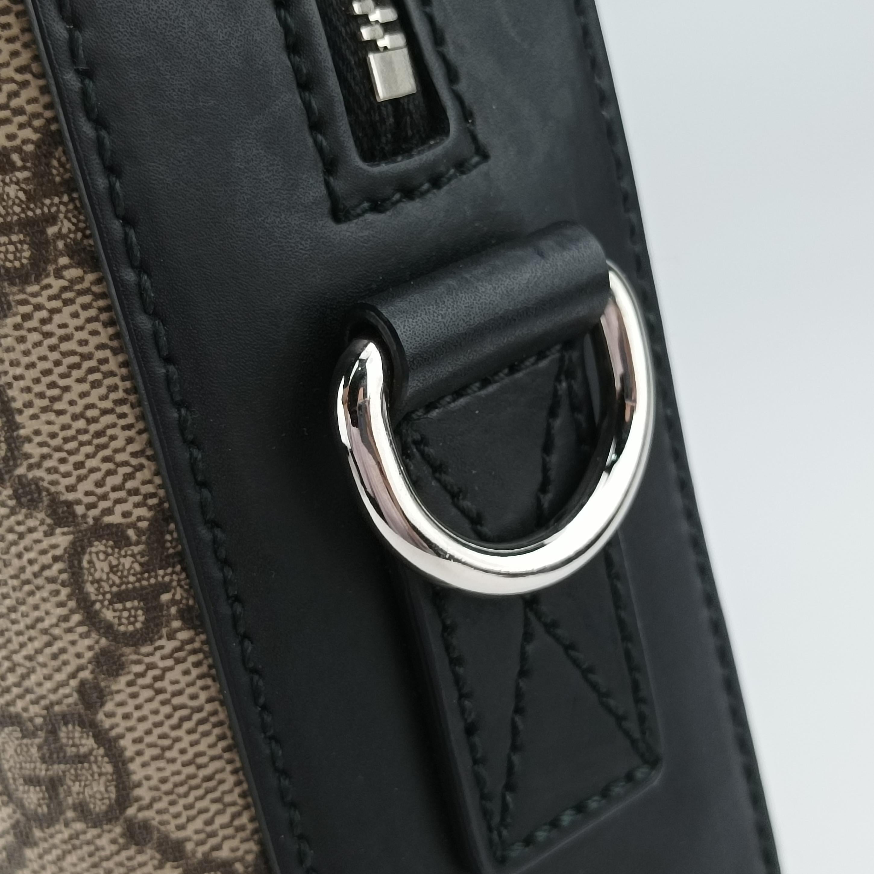 Pre-owned Gucci GG Supreme Brown×Black PVC coated canvas×Leather 450944 handbag | stylenewstar