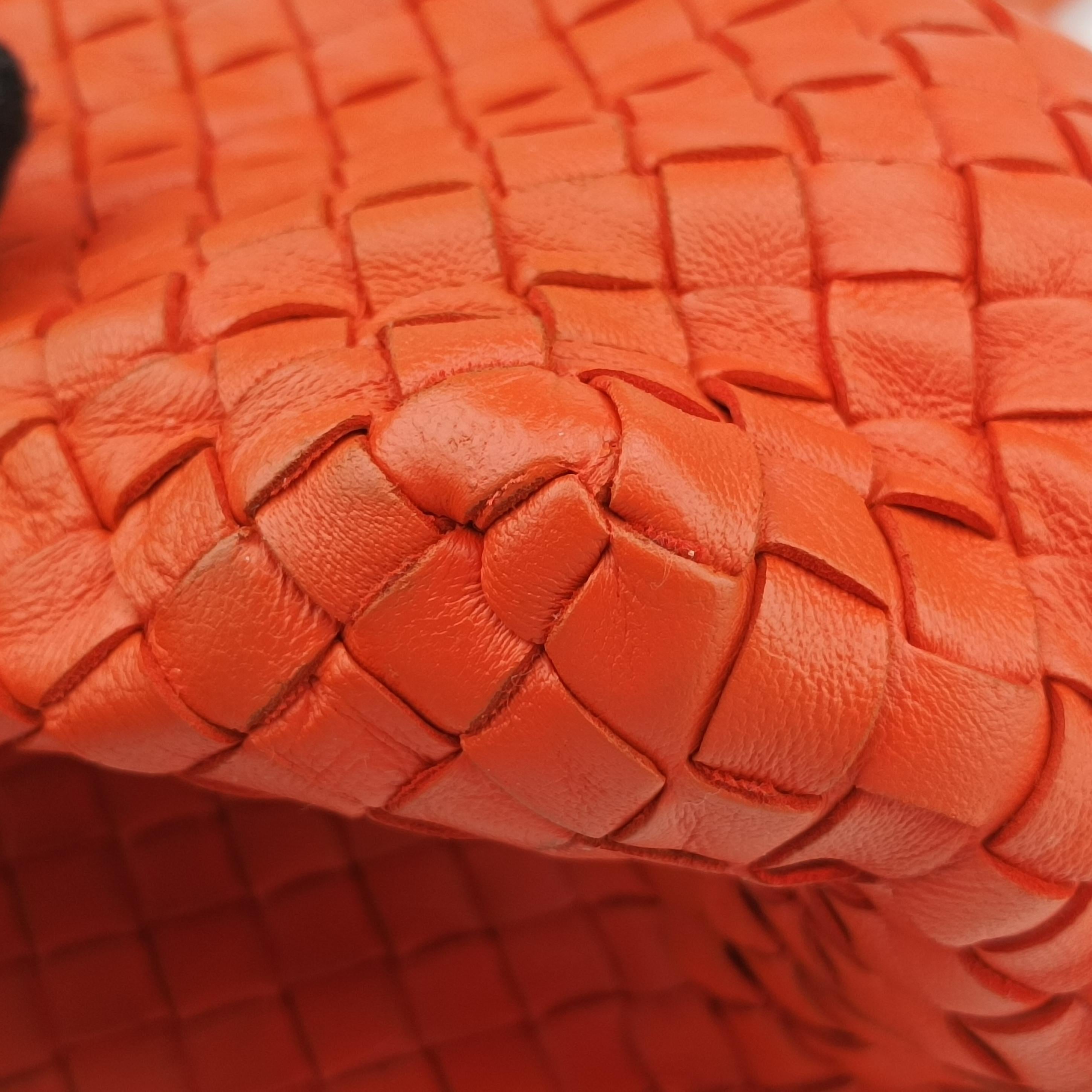 Pre-owned Bottega Veneta Cesta Intrecciato Orange lambskin  shoulderbag | stylenewstar