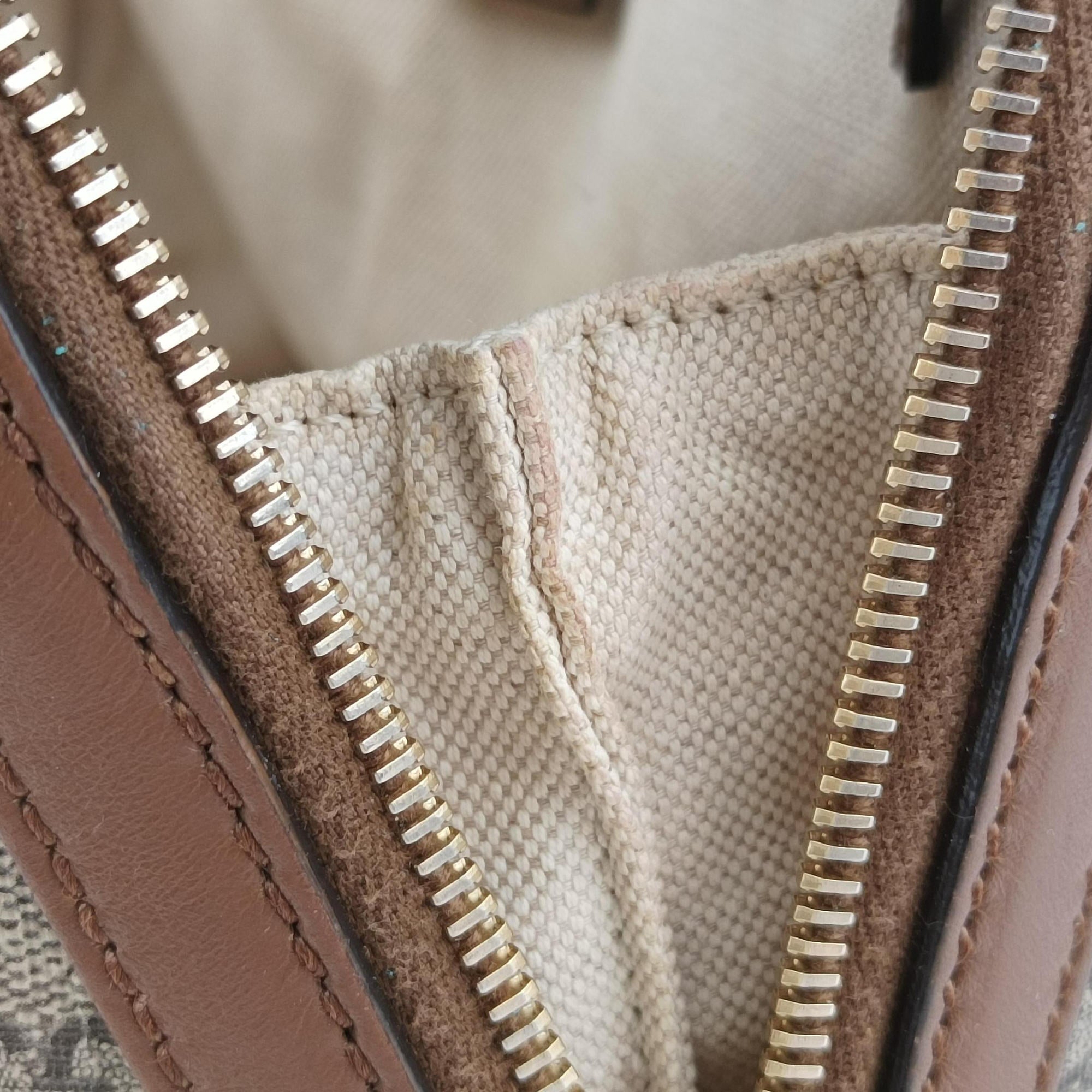 Vintage Gucci GG SUPREME DOME Brown PVC coated canvas×Leather 309617 shoulderbag | stylenewstar