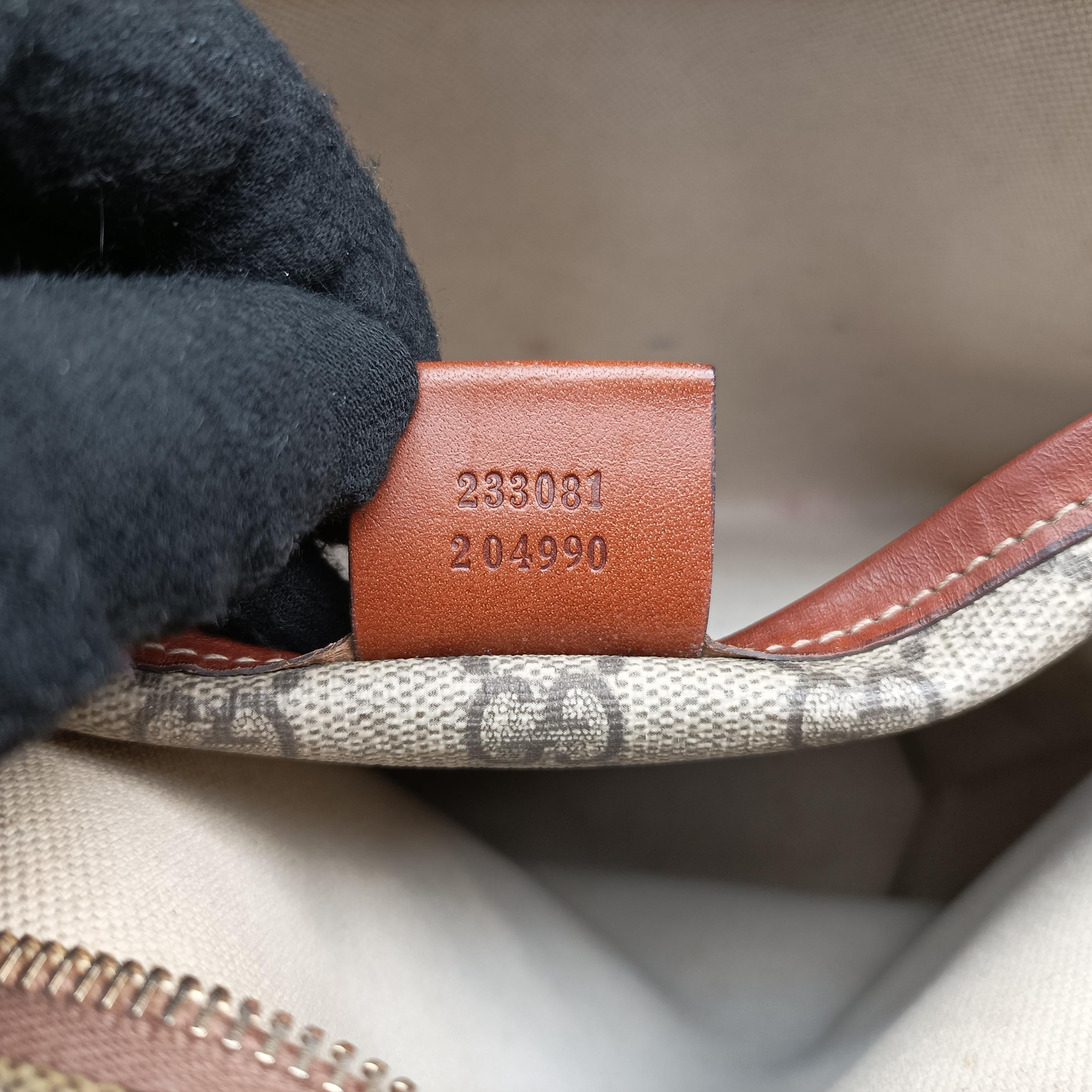 Pre-owned Gucci GG Supreme Brown PVC coated canvas 233081 handbag | stylenewstar