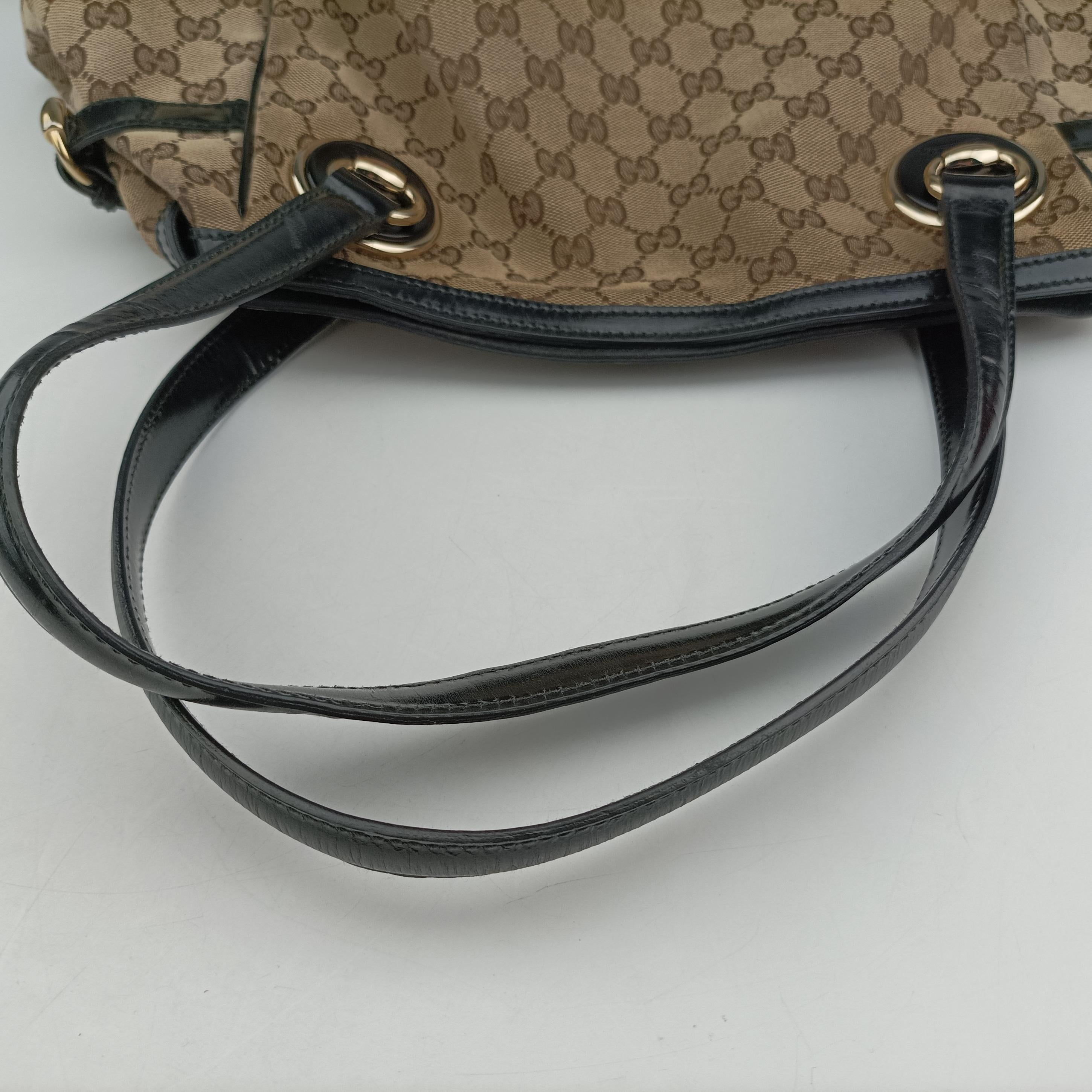 Pre-owned Gucci GG canvas beige×black Canvas 203528 handbag | stylenewstar