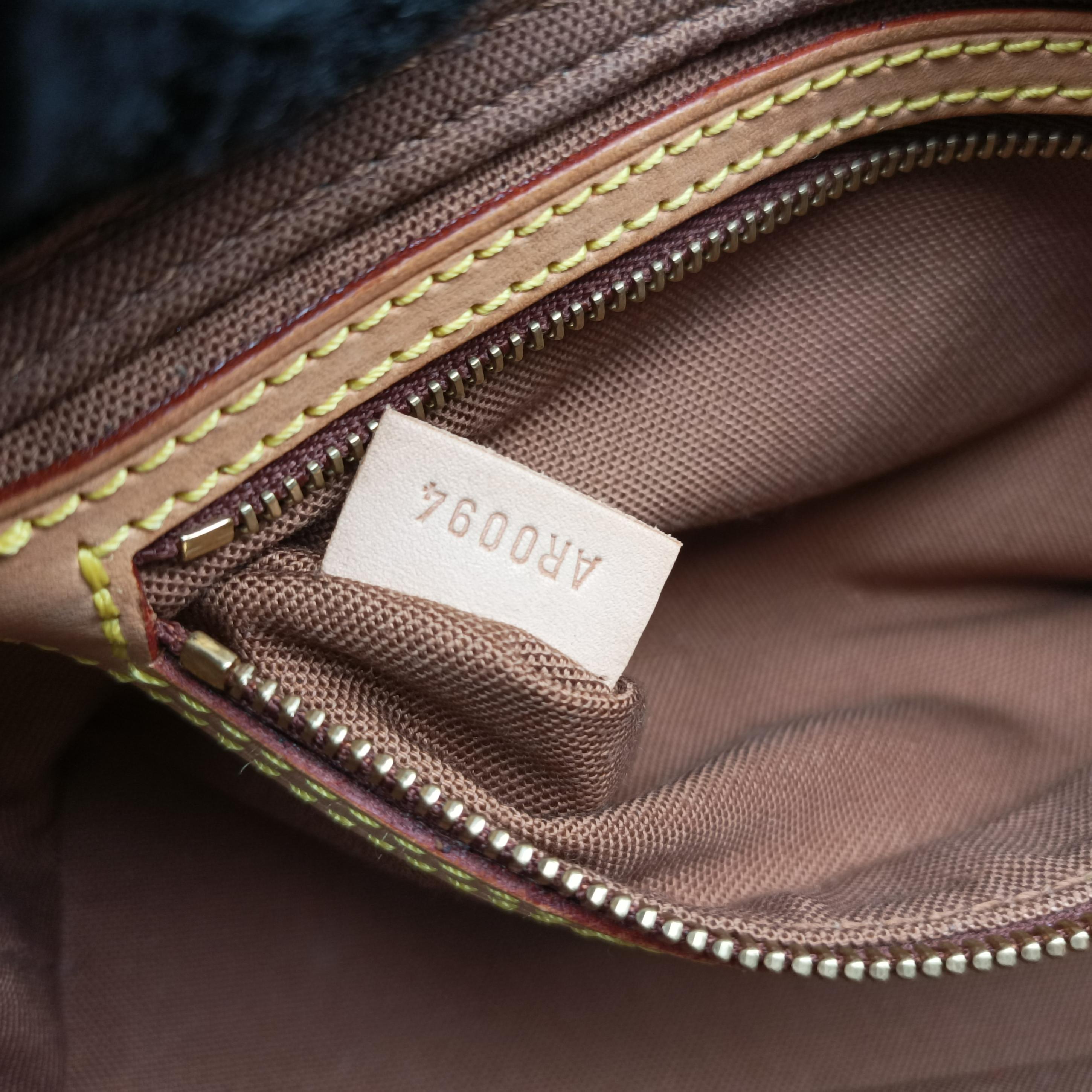 Vintage Louis Vuitton Panda Trotter Monogram Brown×multicolor　　　　　　　　　　 PVC coated canvas leather M51241 shoulderbag | stylenewstar
