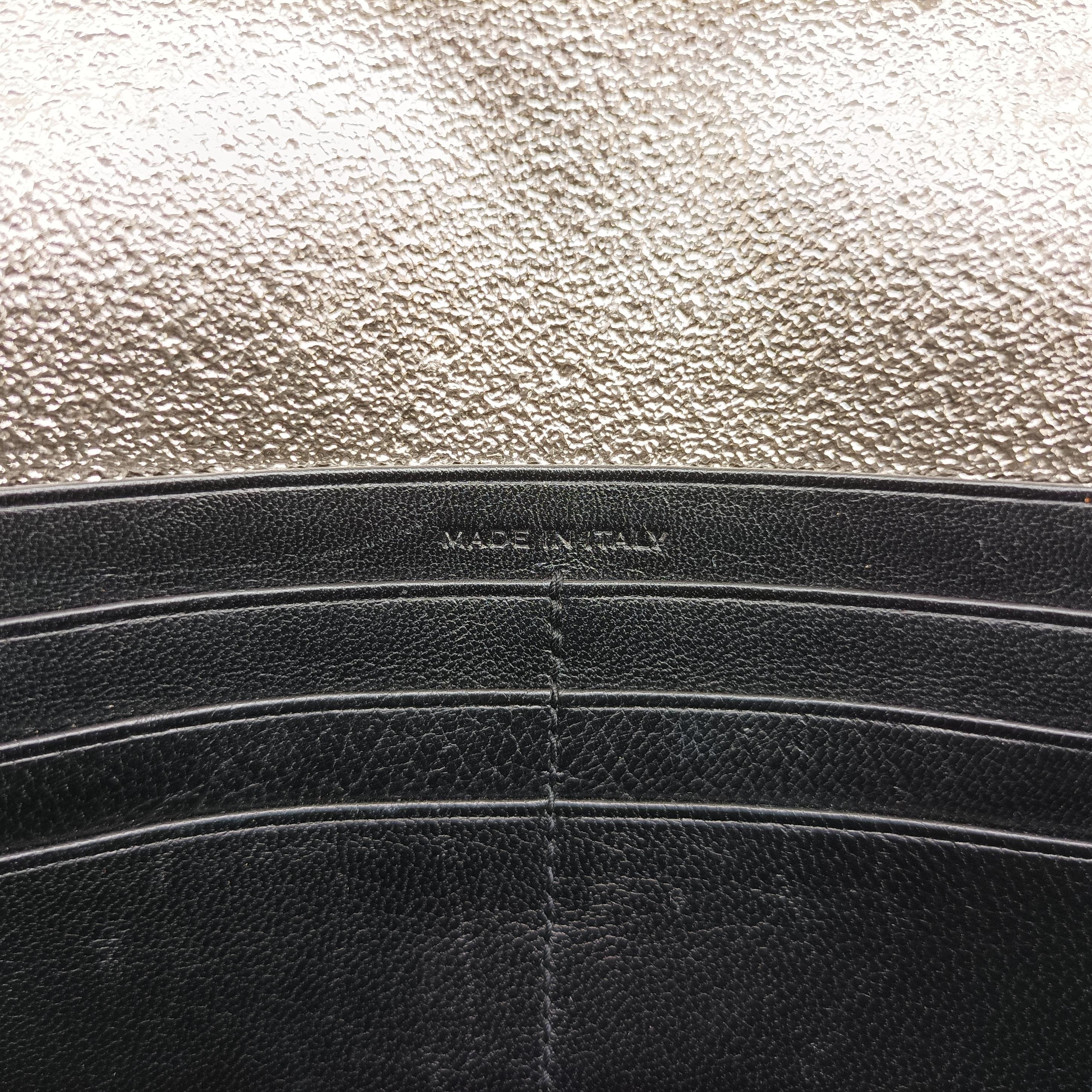 Secondhand Yves Saint Laurent KATE Silver Leather 452159 shoulderbag | stylenewstar