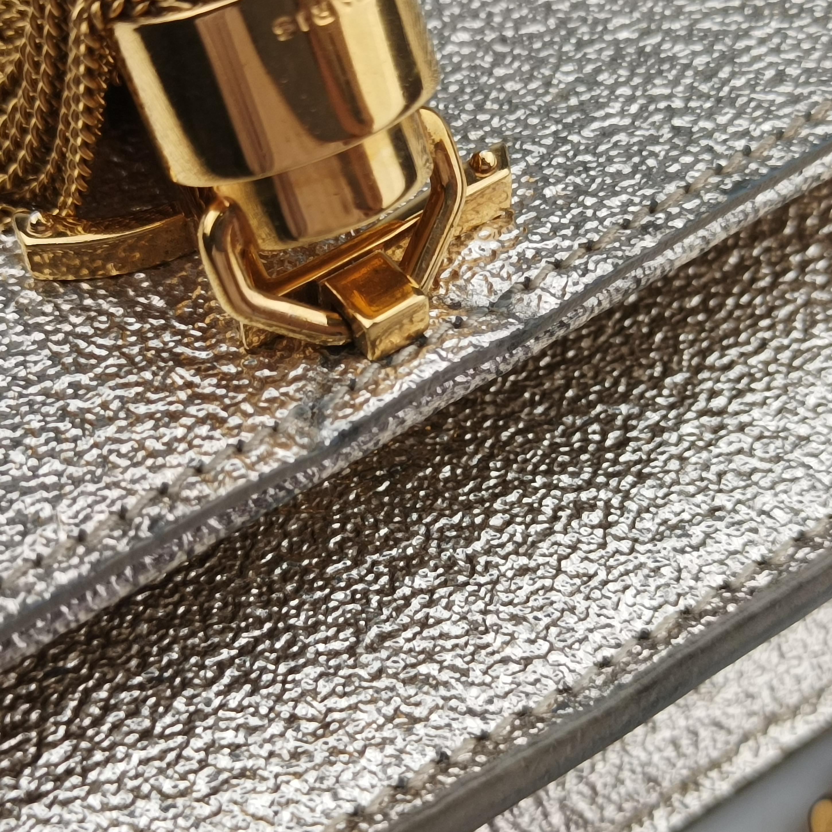 Secondhand Yves Saint Laurent KATE Silver Leather 452159 shoulderbag | stylenewstar