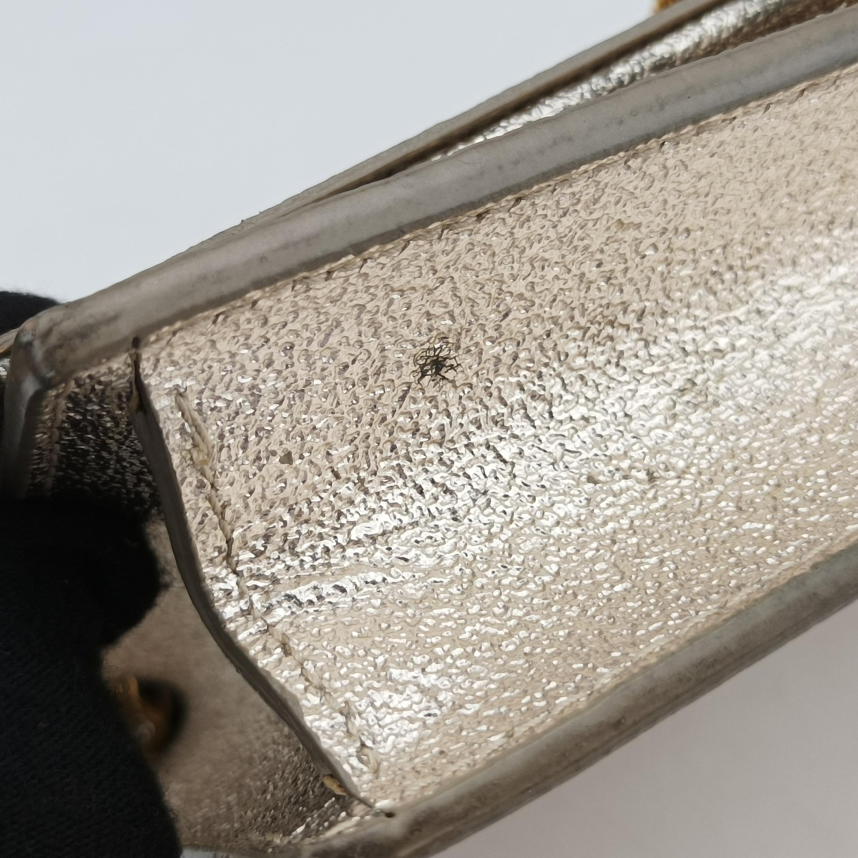 Secondhand Yves Saint Laurent KATE Silver Leather 452159 shoulderbag | stylenewstar