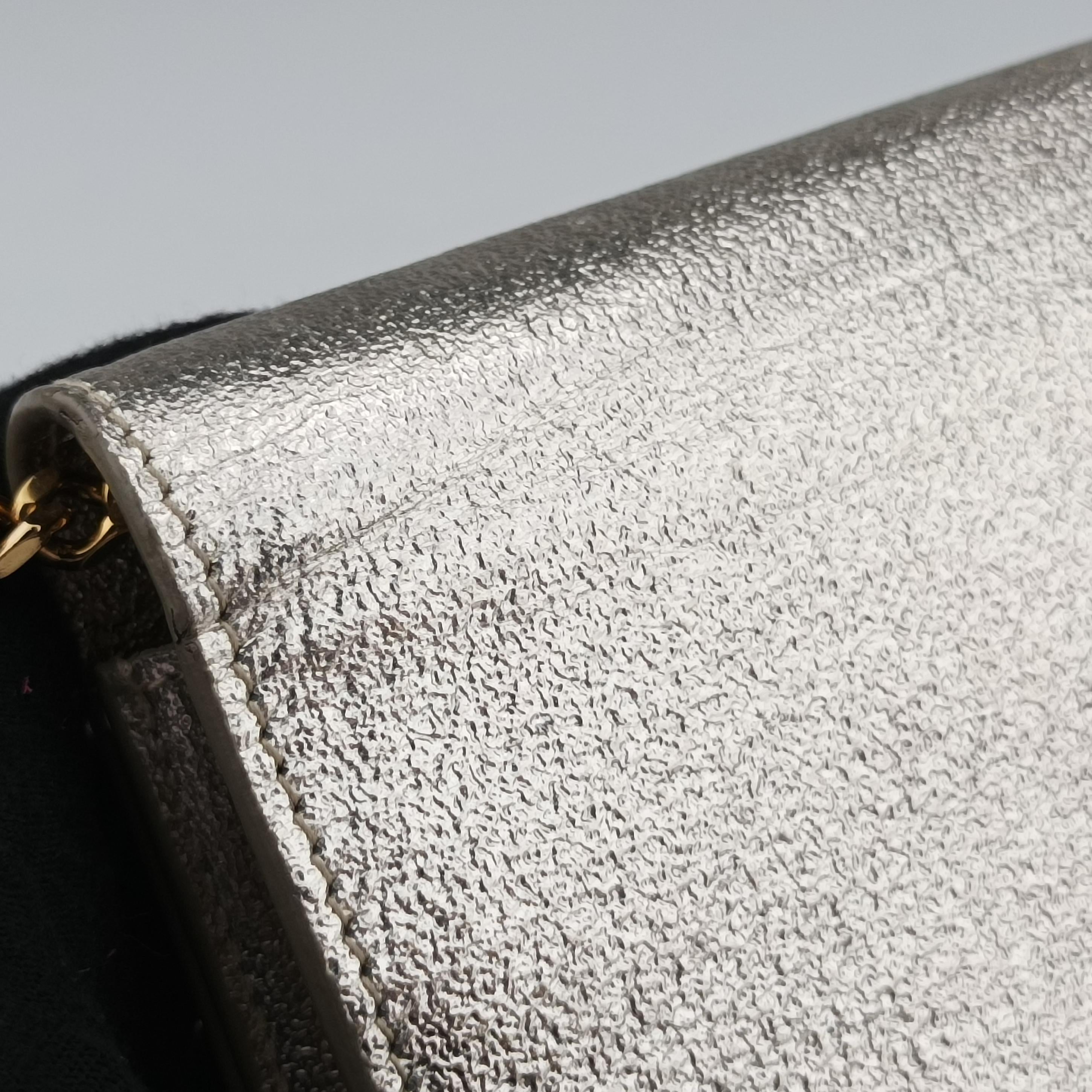 Secondhand Yves Saint Laurent KATE Silver Leather 452159 shoulderbag | stylenewstar
